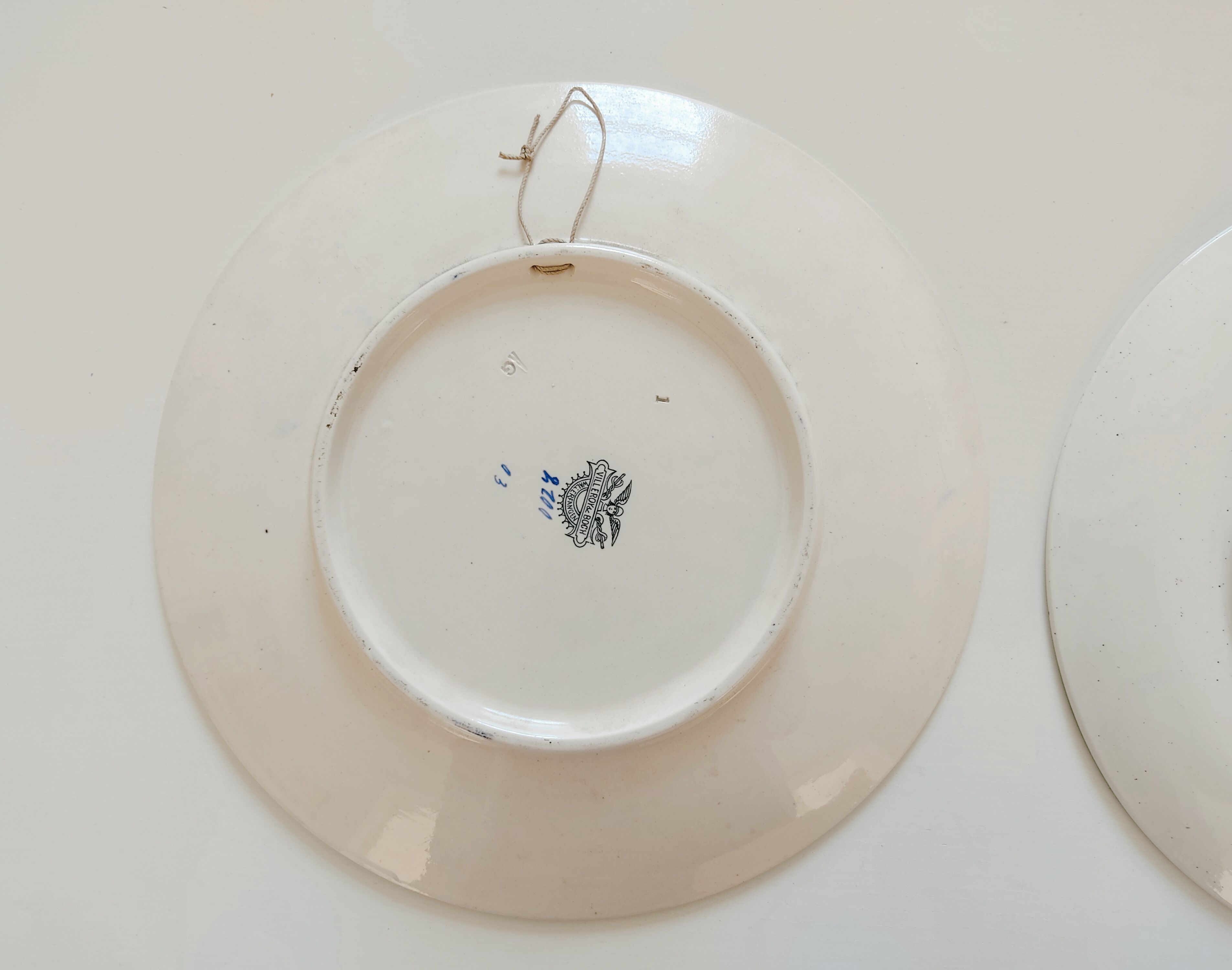 Boch Frères and Villeroy & Boch, Set of two courses