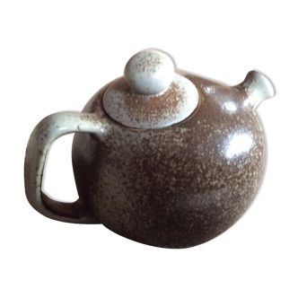 Sandstone teapot