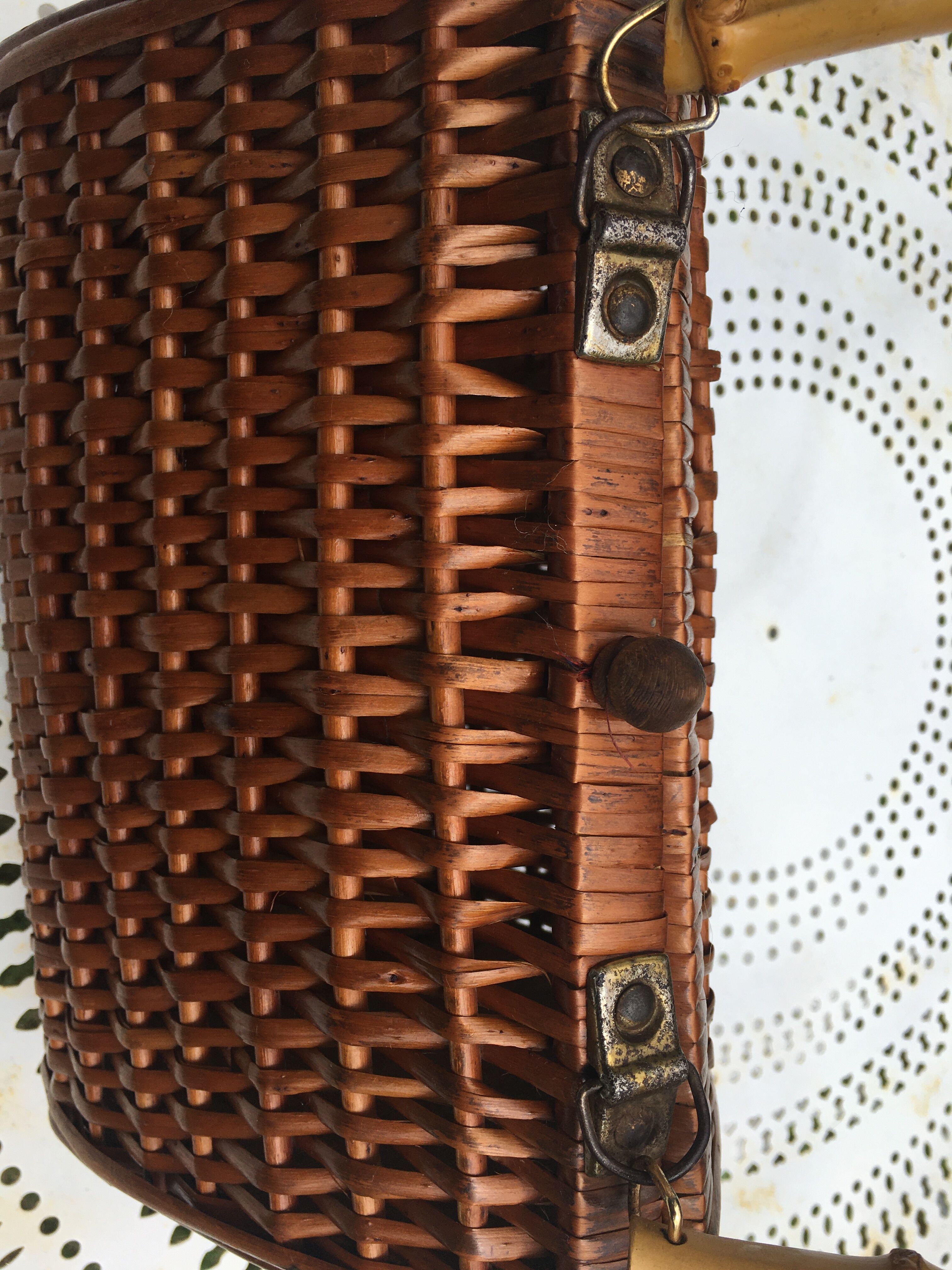 60'S braided wicker basket / hand bag