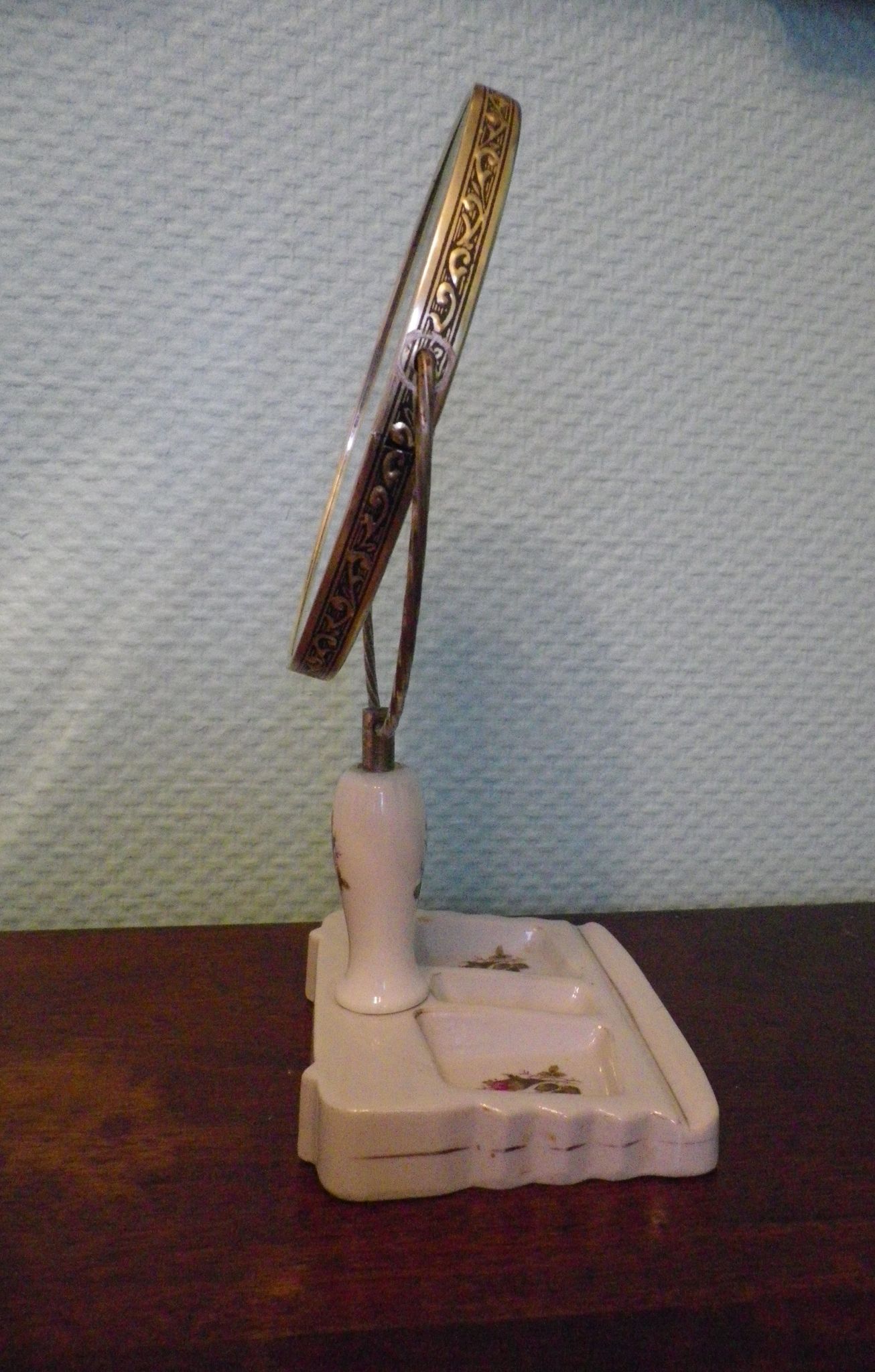Psyche mirror to pose, porcelain and silver metal 60s