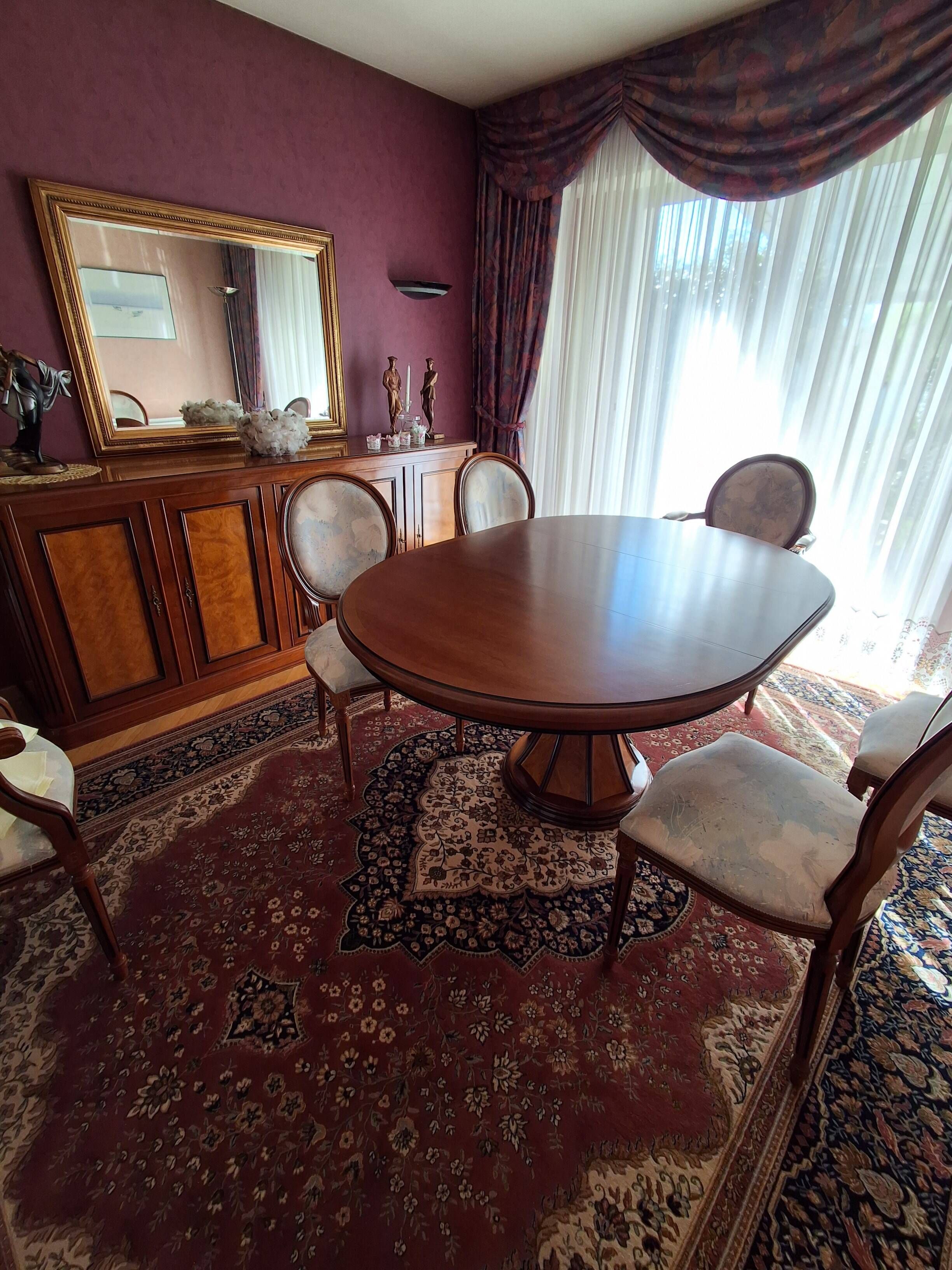 The tulip table