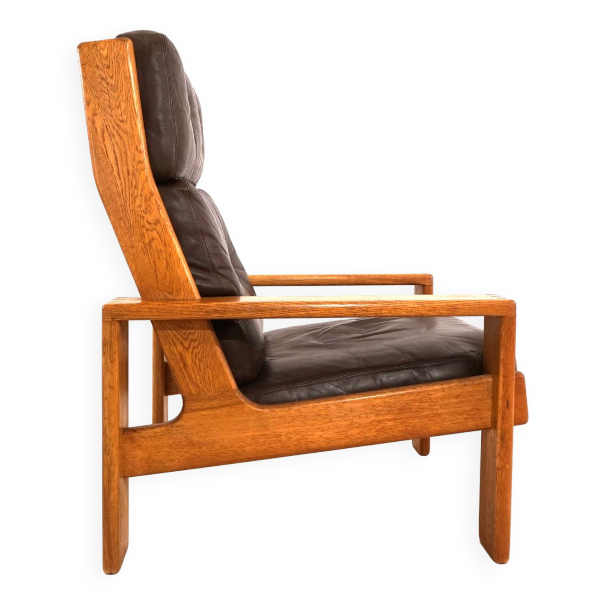 Fauteuil en cuir marron à dossier haut Asko Bonanza par Esko Pajamies
