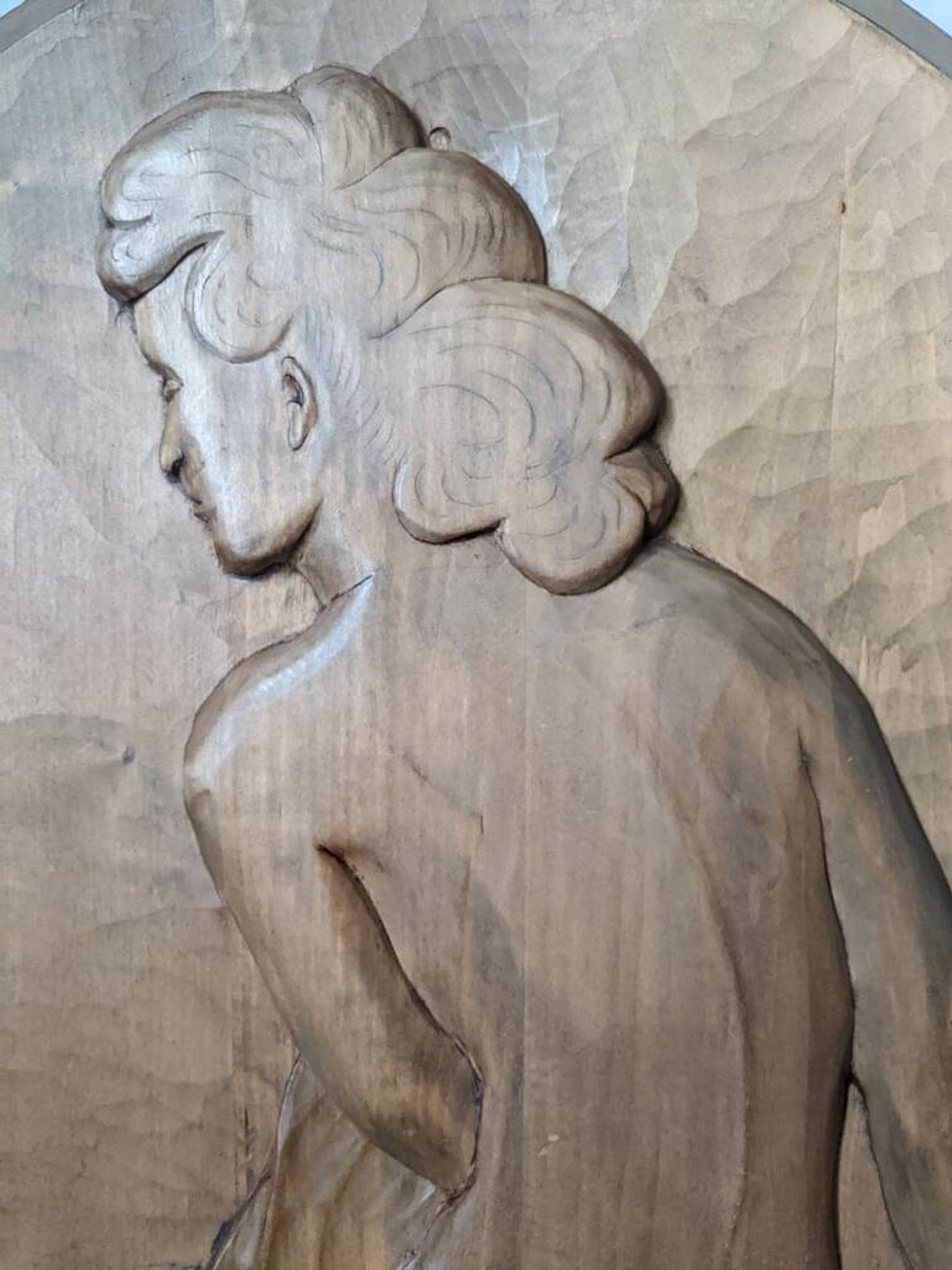 Bas-relief ovale ancien "Nu féminin"