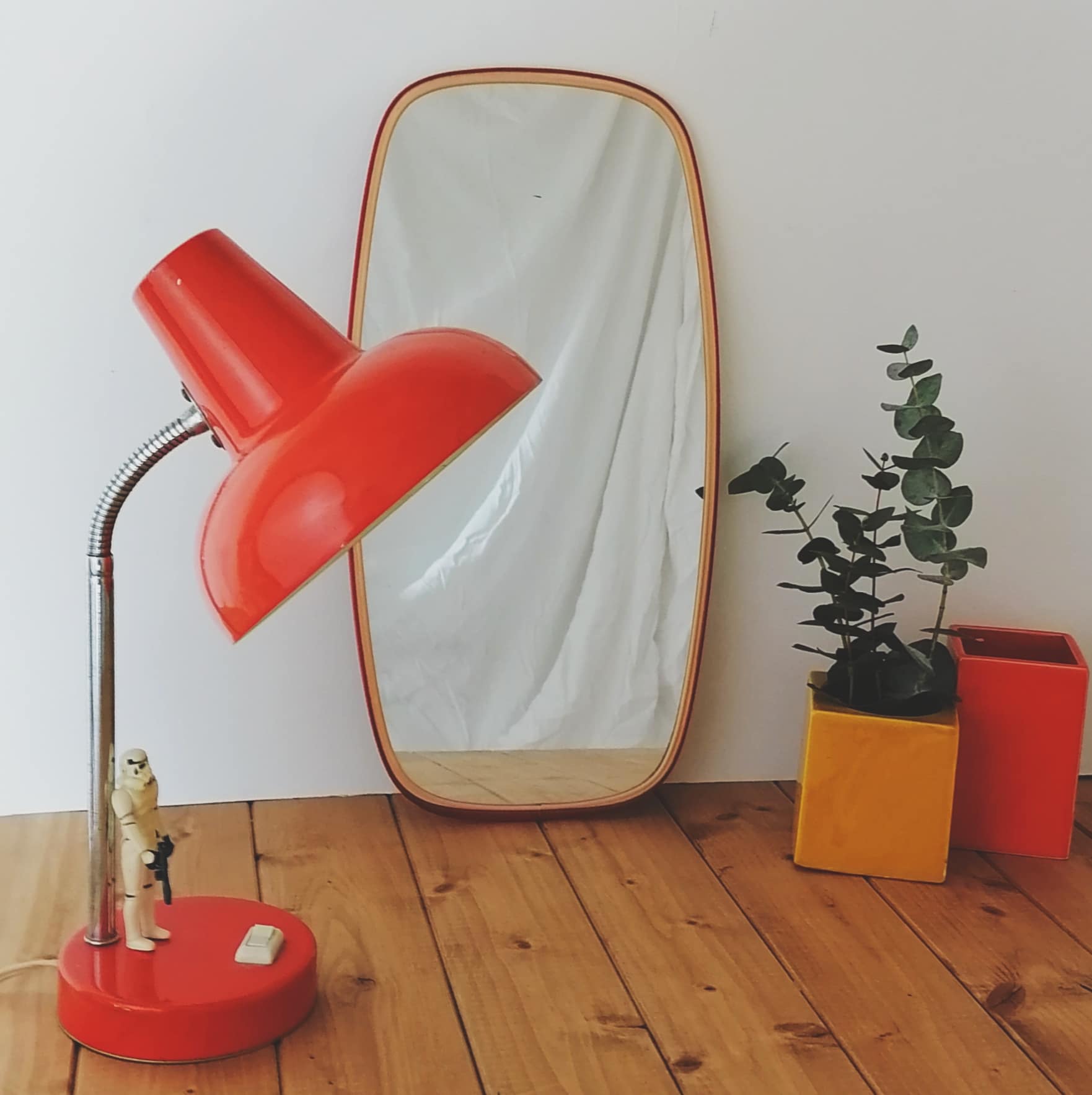 Vintage mirror mirror