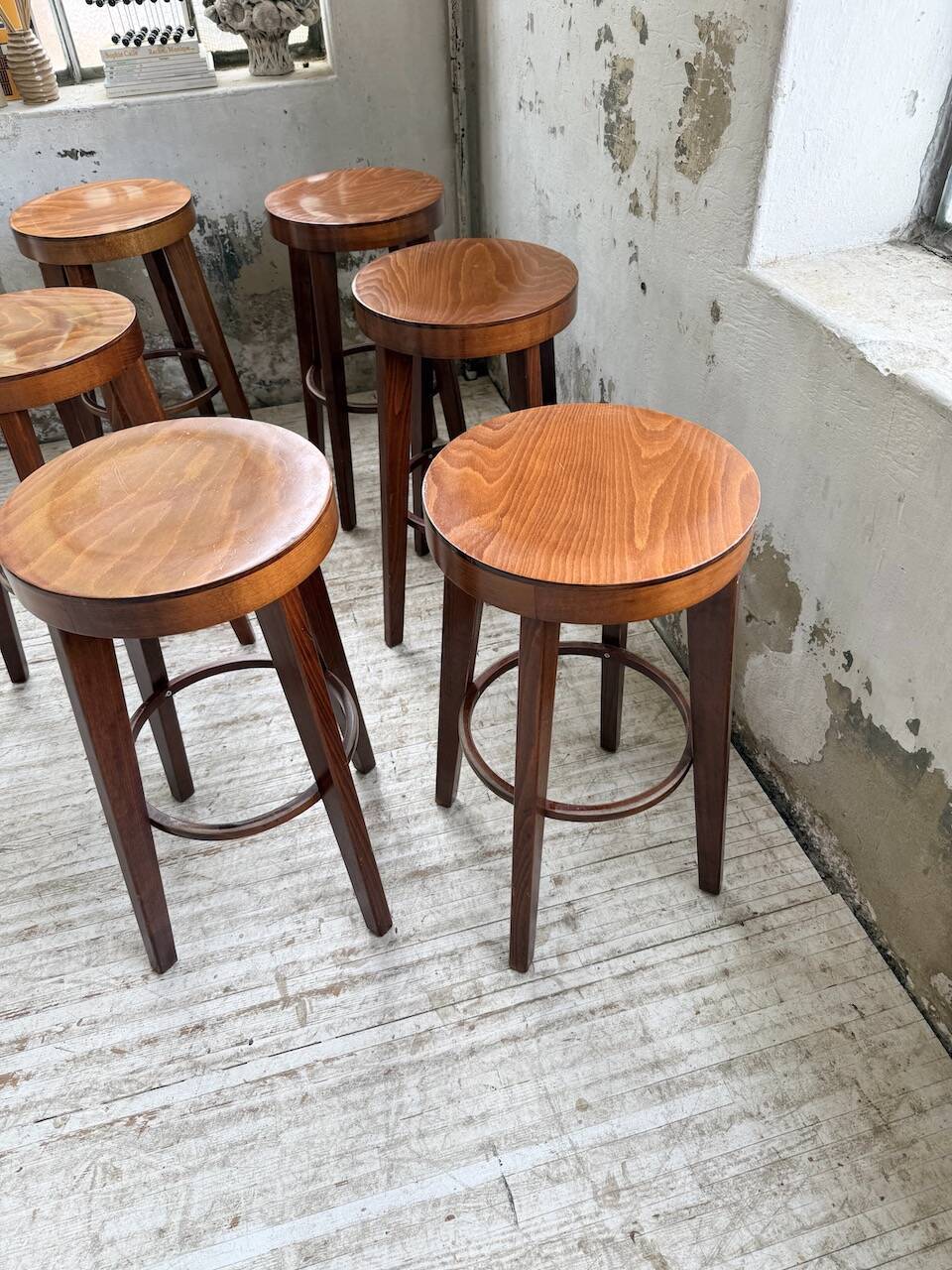 6 vintage Baumann bar stools