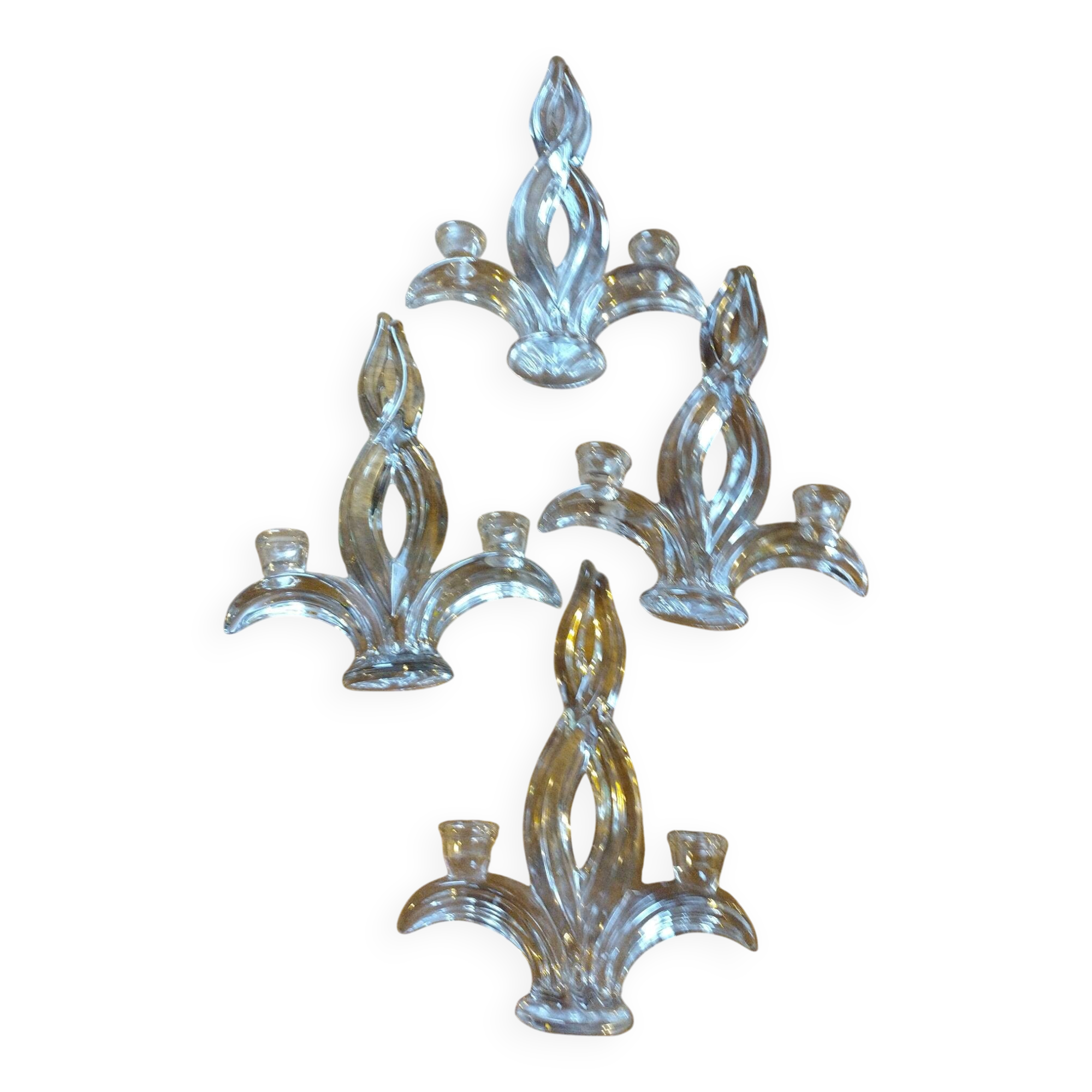 4 Bougeoirs lys en cristal de Vannes le Châtel .