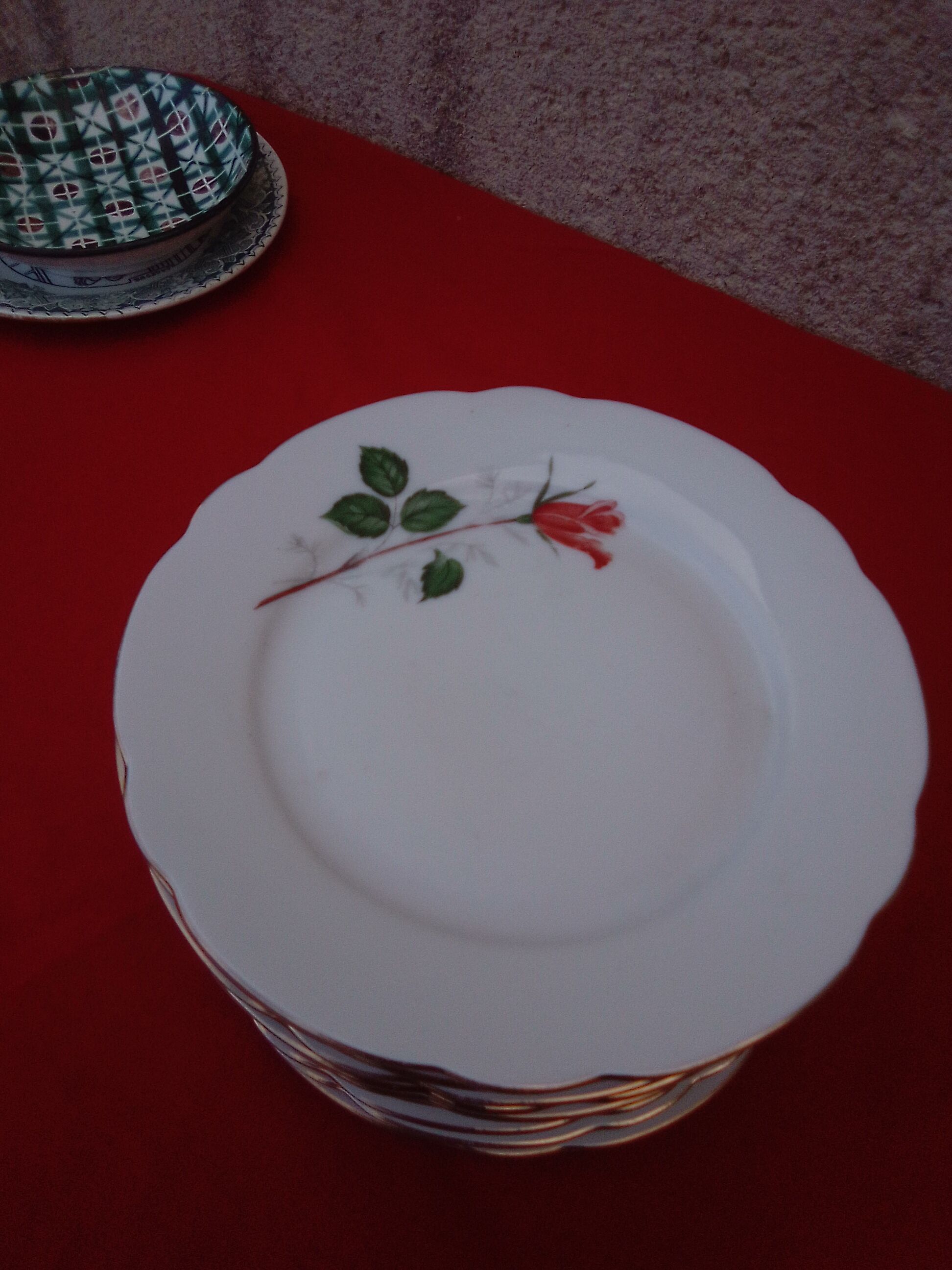 12 porcelain dessert plate Rheinpfallz Hartporzellan numbered pink pattern 30 iam 17.5 cm