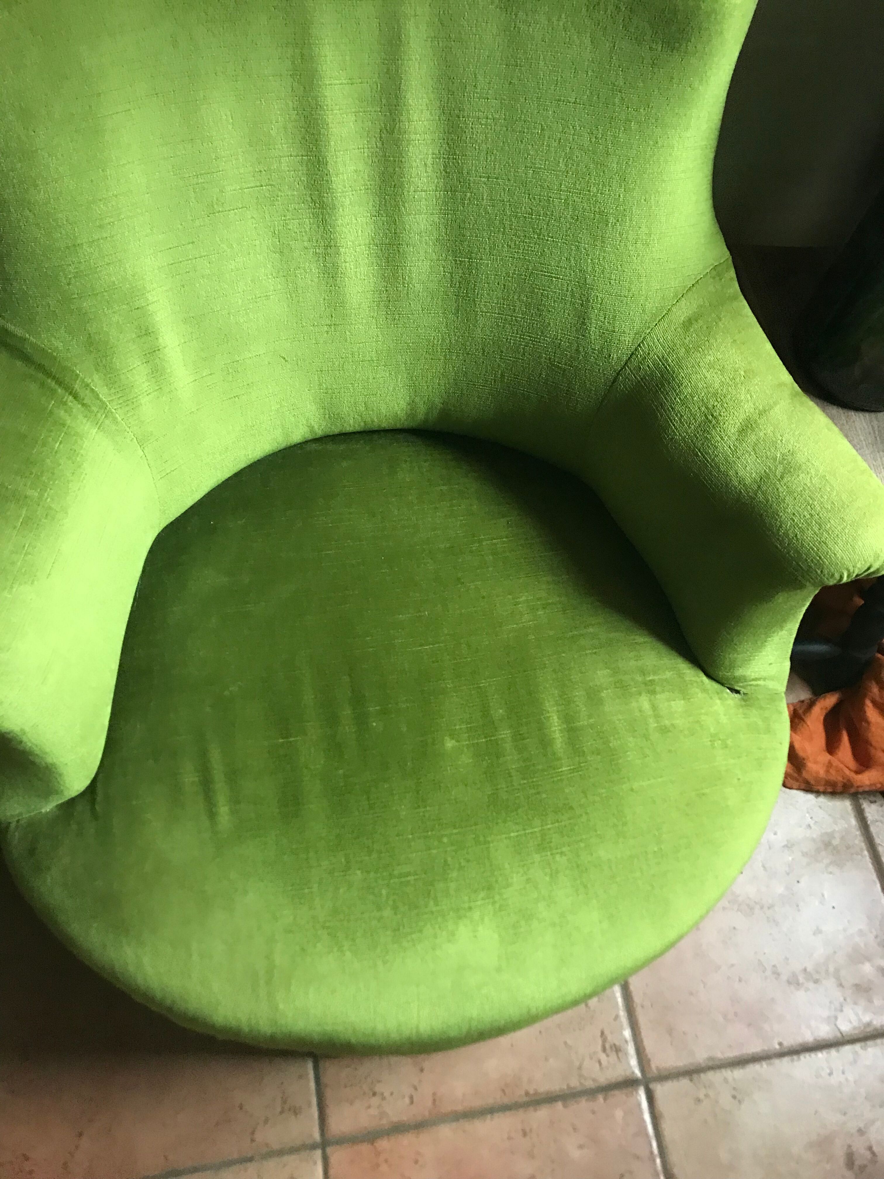 Toad armchair