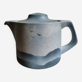 Teapot in porcelain virebent