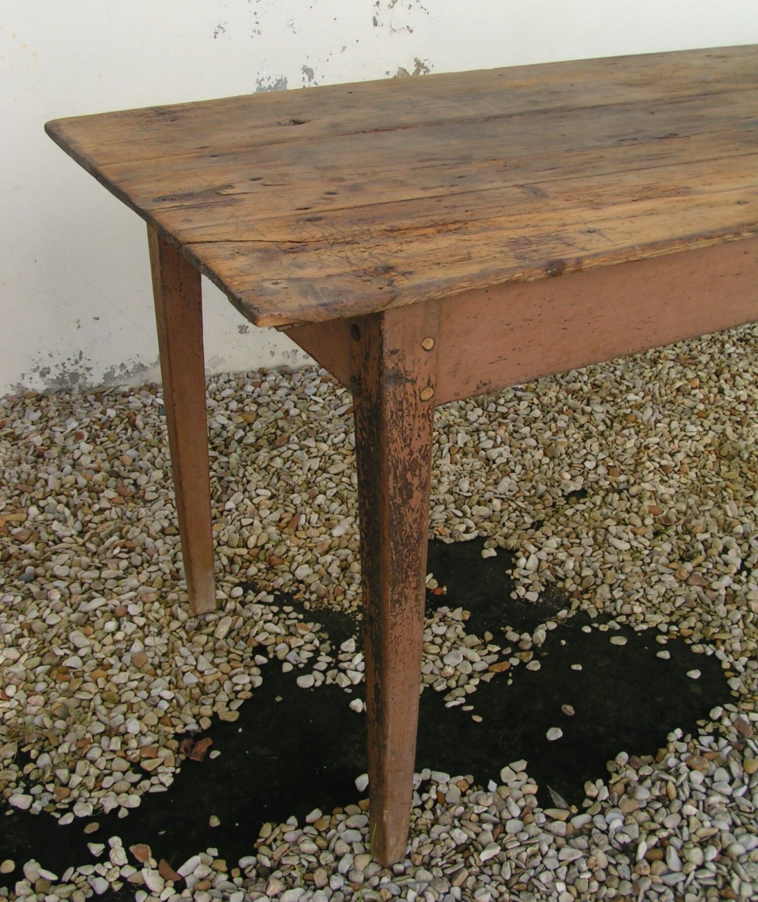 Farm table