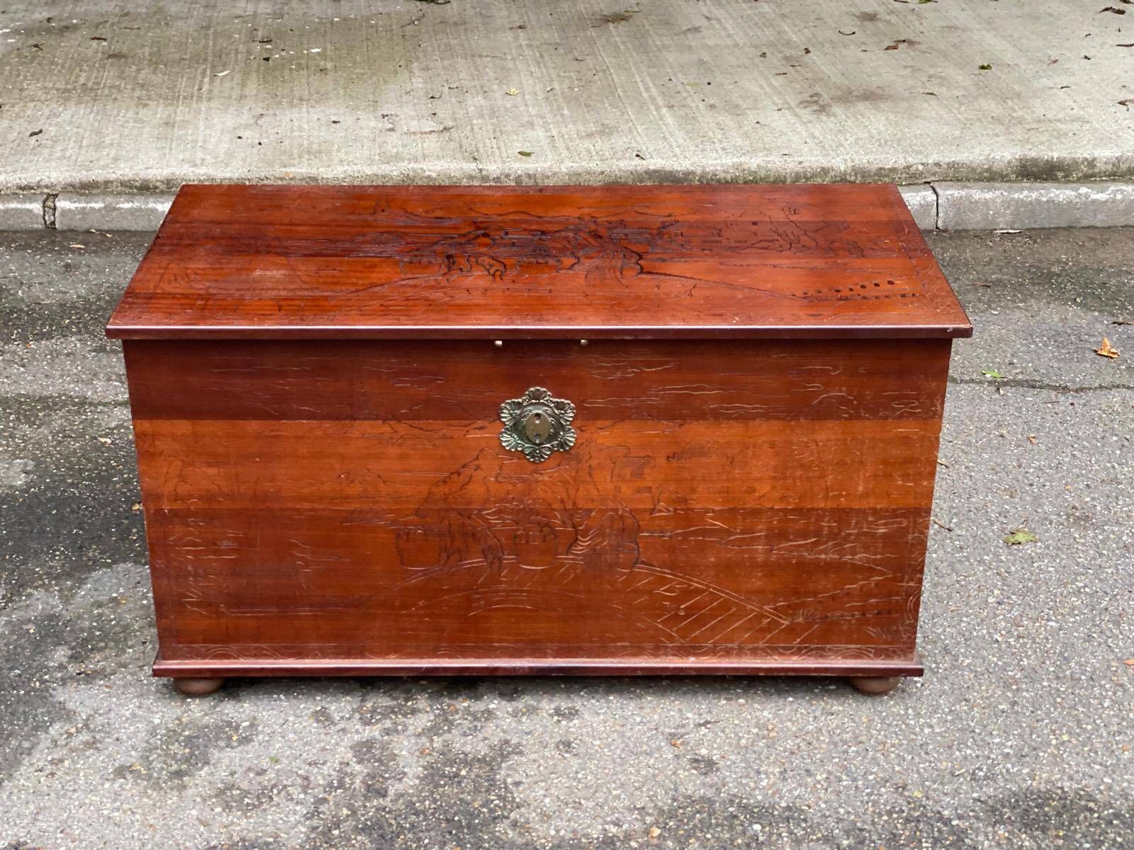 Vintage wooden trunk engraved with Indian ink