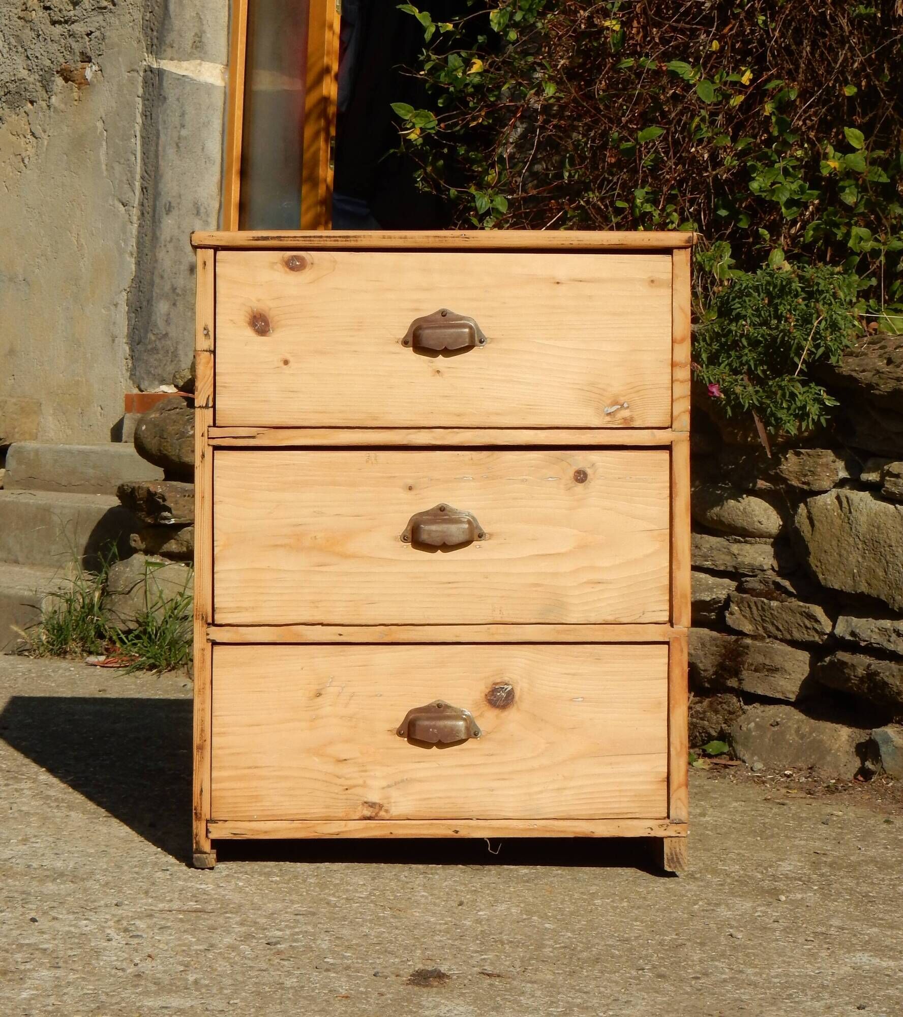Old small sideboard / Hairdresser's furniture in fir