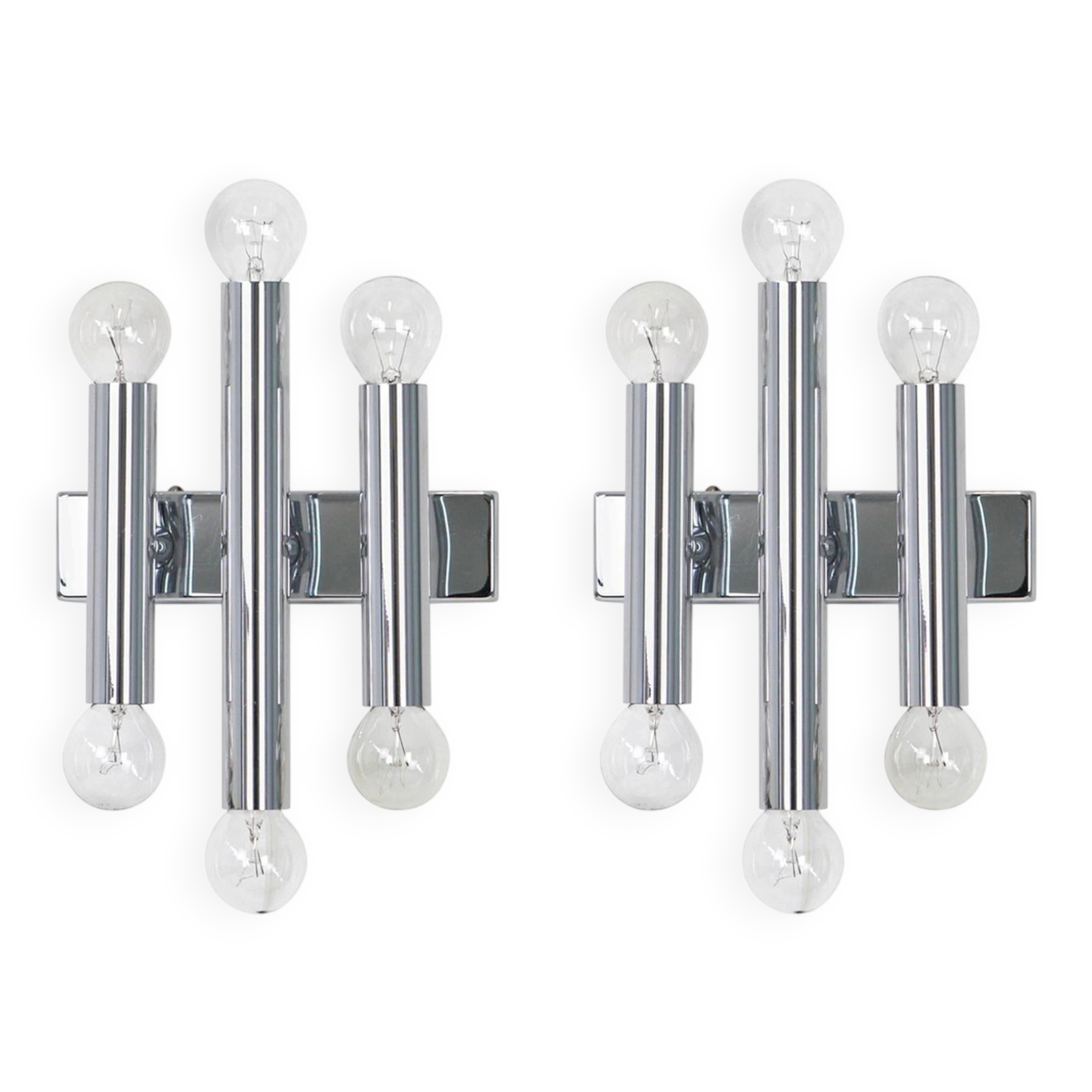 Pairs of Italian chrome wall sconces in the Sciolari style, 1970s.