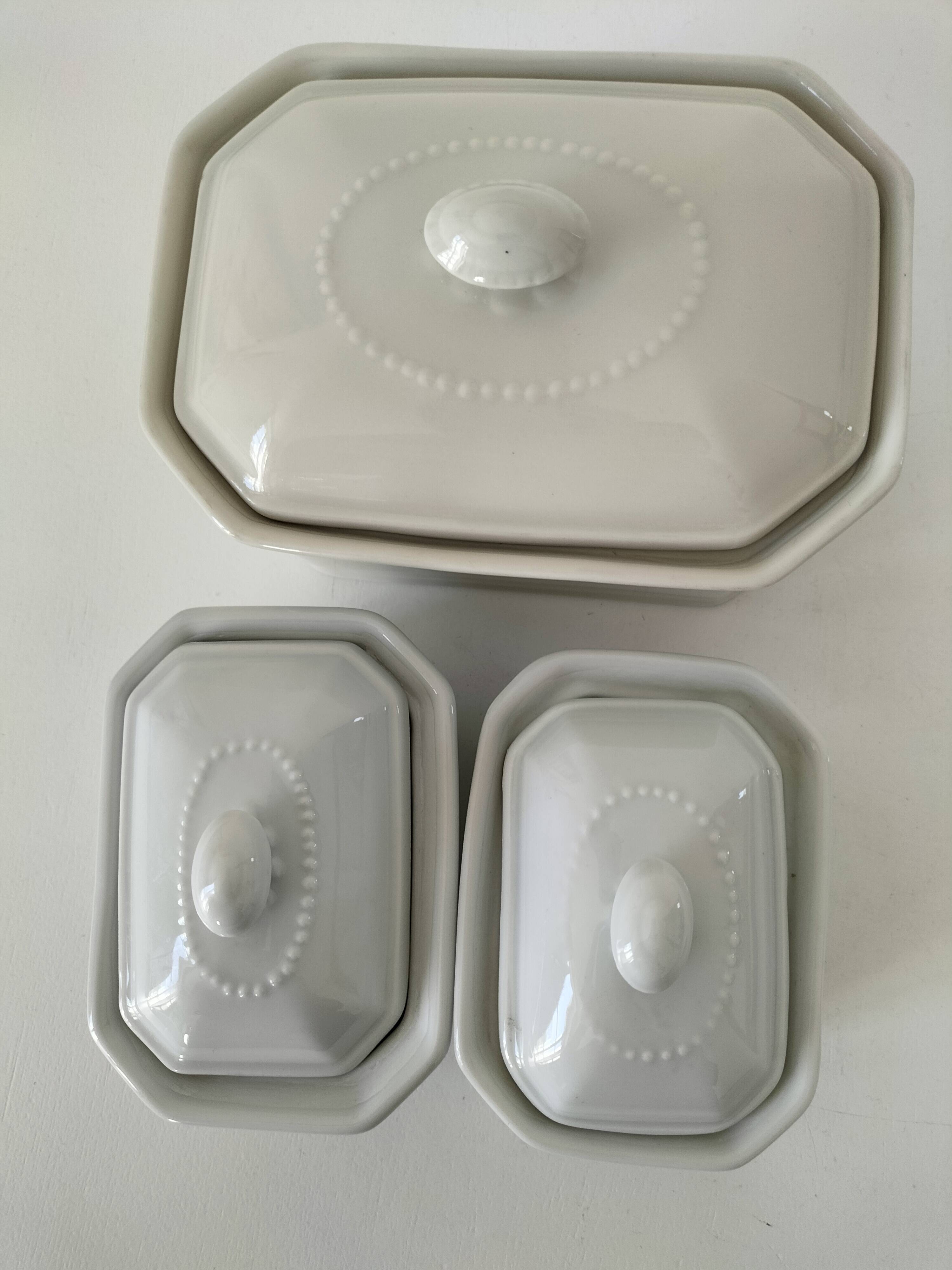 Trio de terrines Apilco porcelaine modèle perlé