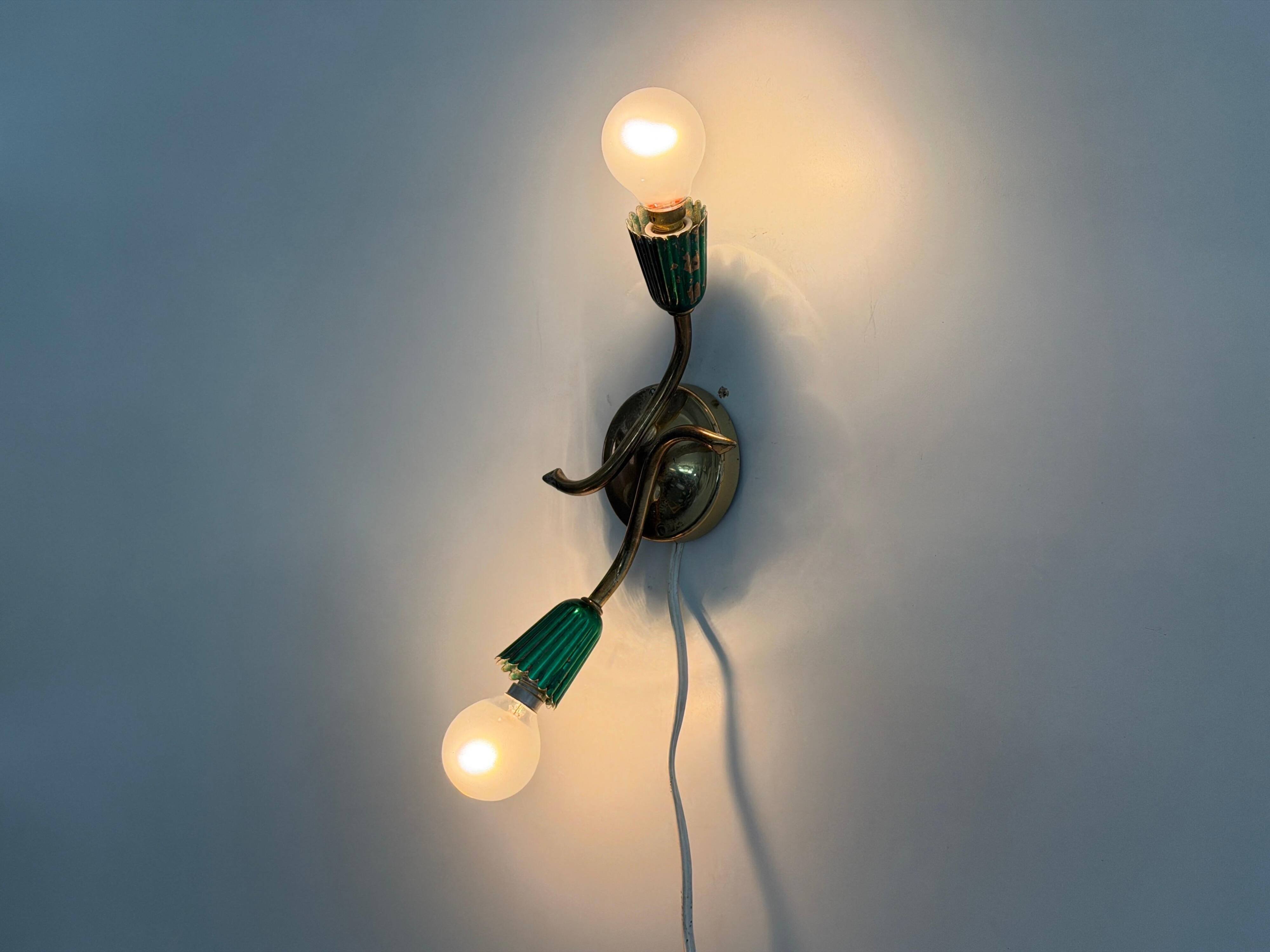 Small simple 2-headed brass wall light, 1950s, Italy