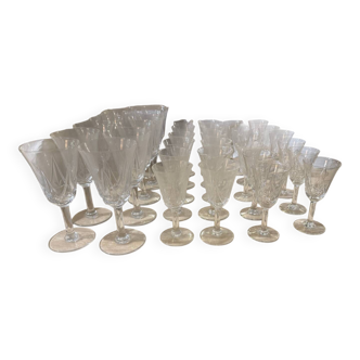 Set of 36 crystal glasses