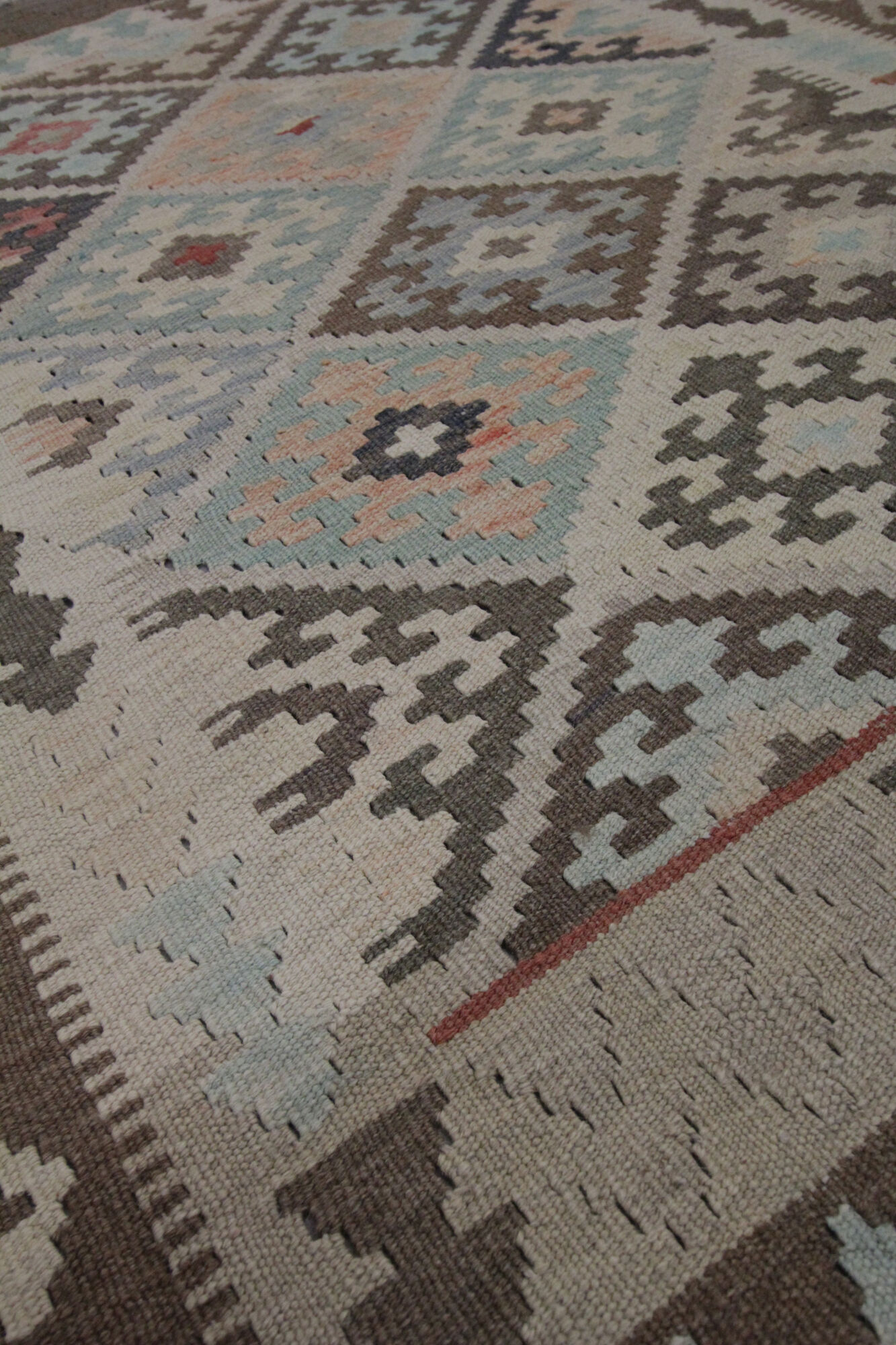 Traditional Afghan Kilim Rug Symmetrical Geometric Wool Area Rug- 104x141cm