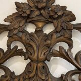 Large mirror or trumeau with beadwork in carved and gilded wood. Italian work from the beginning of the 19th century