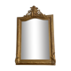 Miroir doré fin 19ème avec fronton décoré 110x75