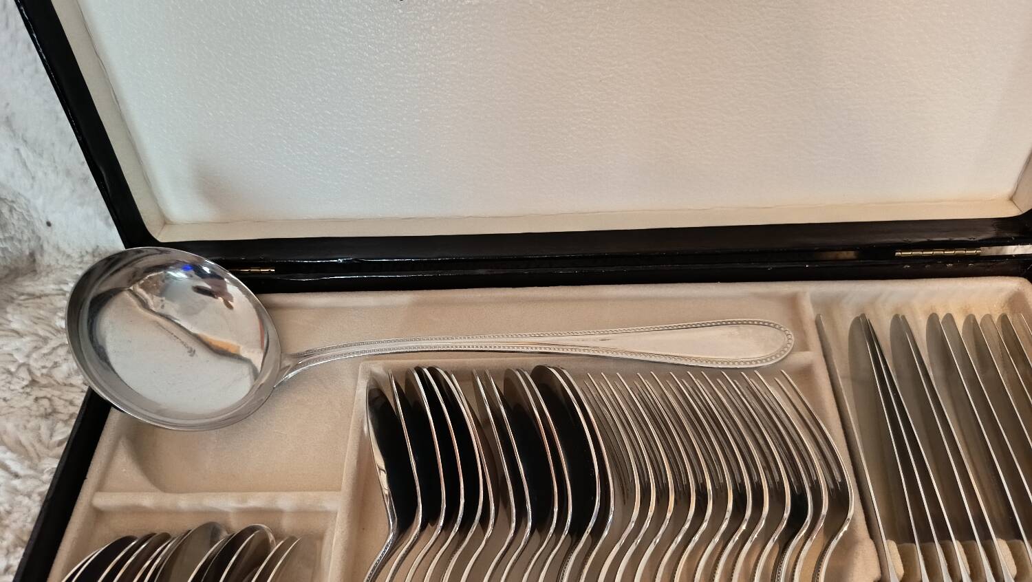 Cutlery set Guy Degrenne, 49 pieces