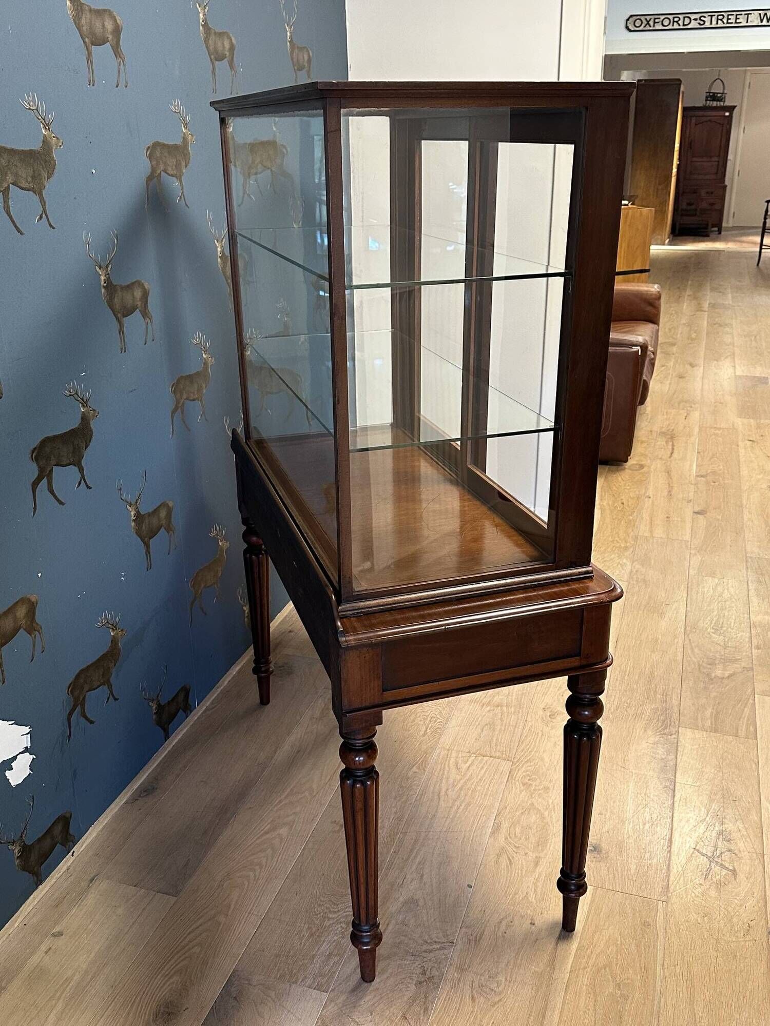 petit meuble vitrine