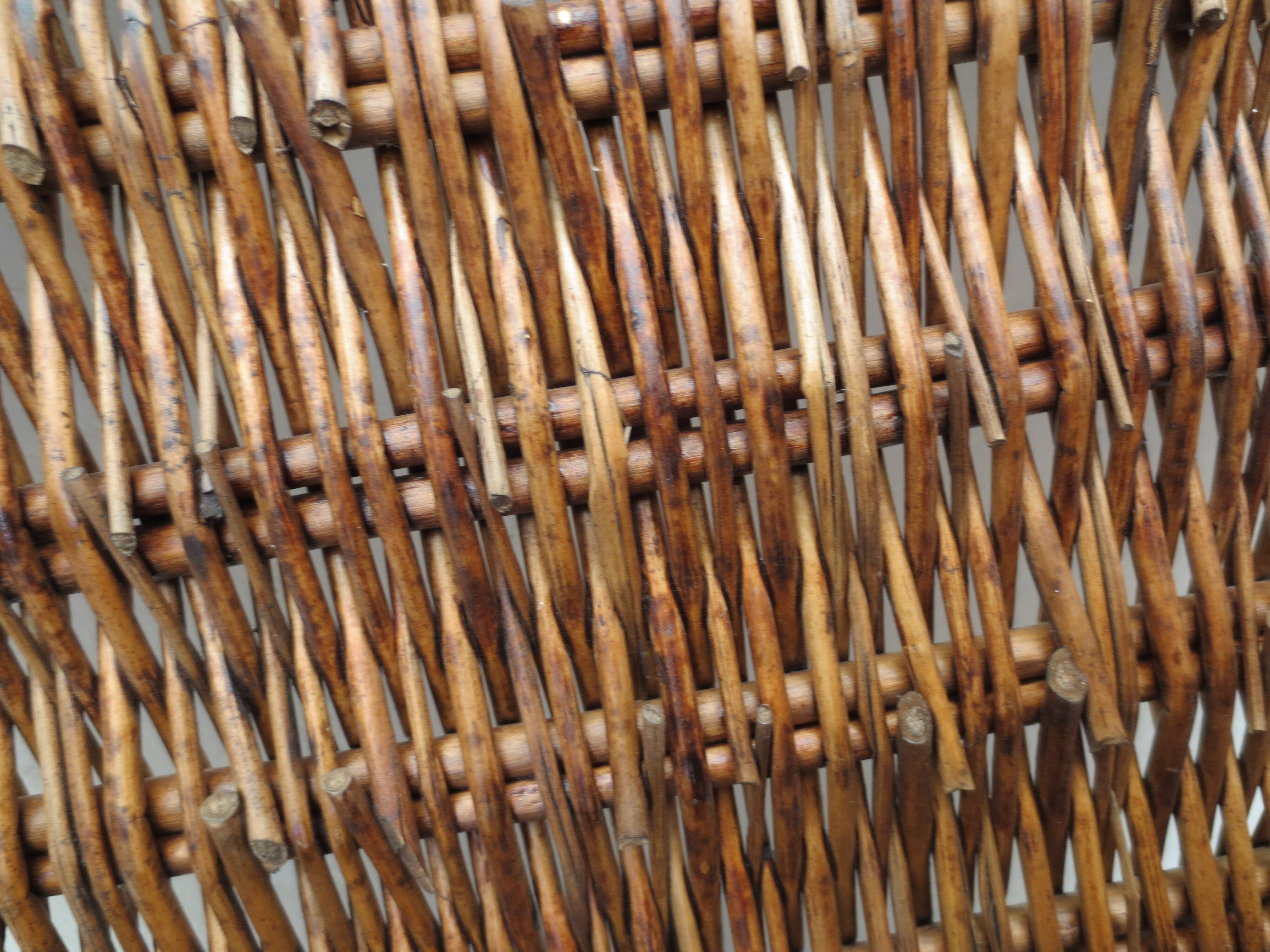 Rectangular wicker trunk