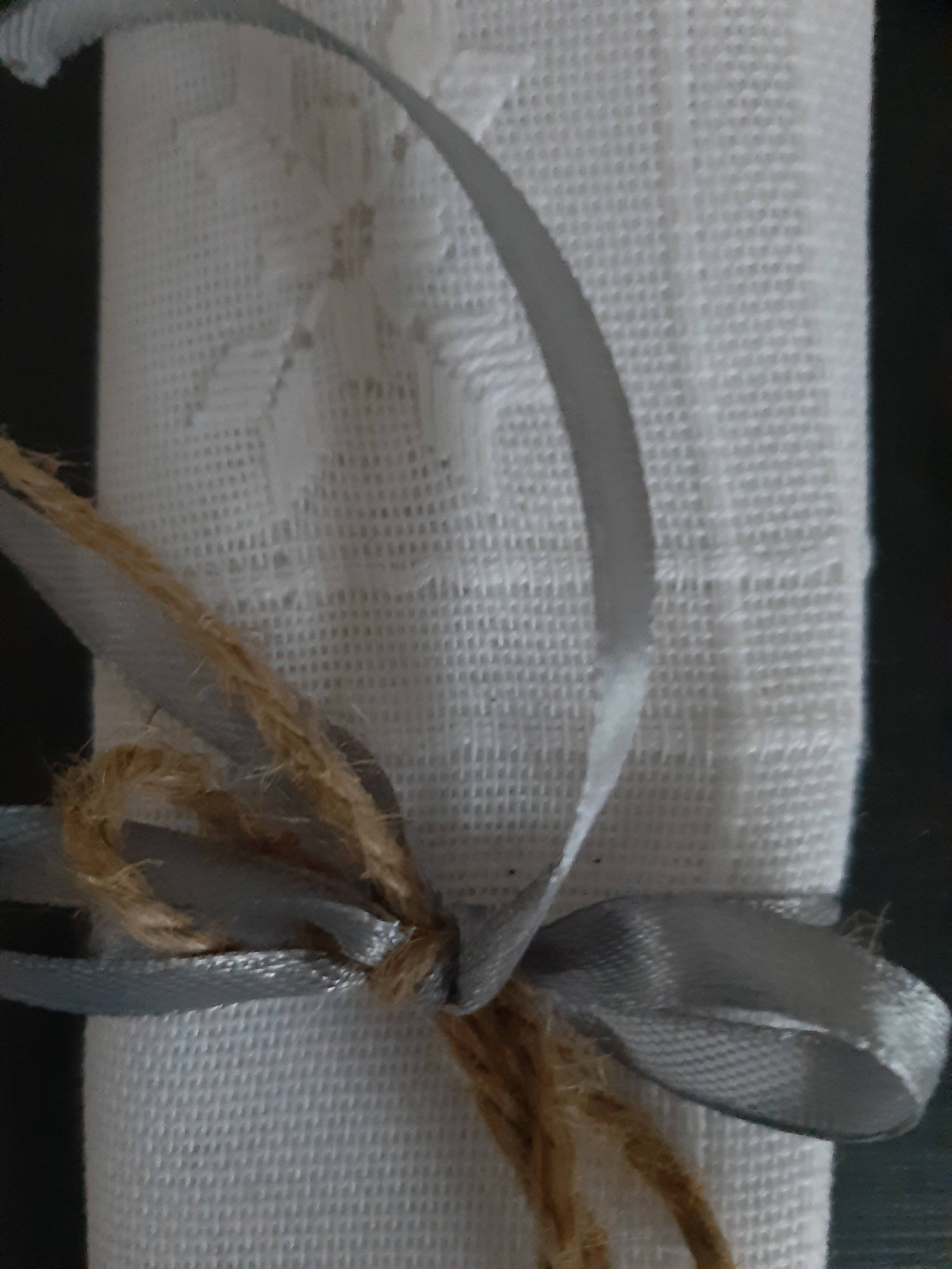 6 towels and table path