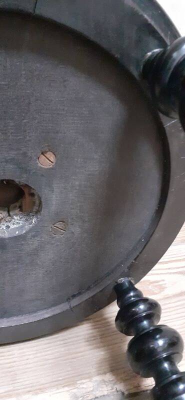 Napoleon III piano stool without its screw