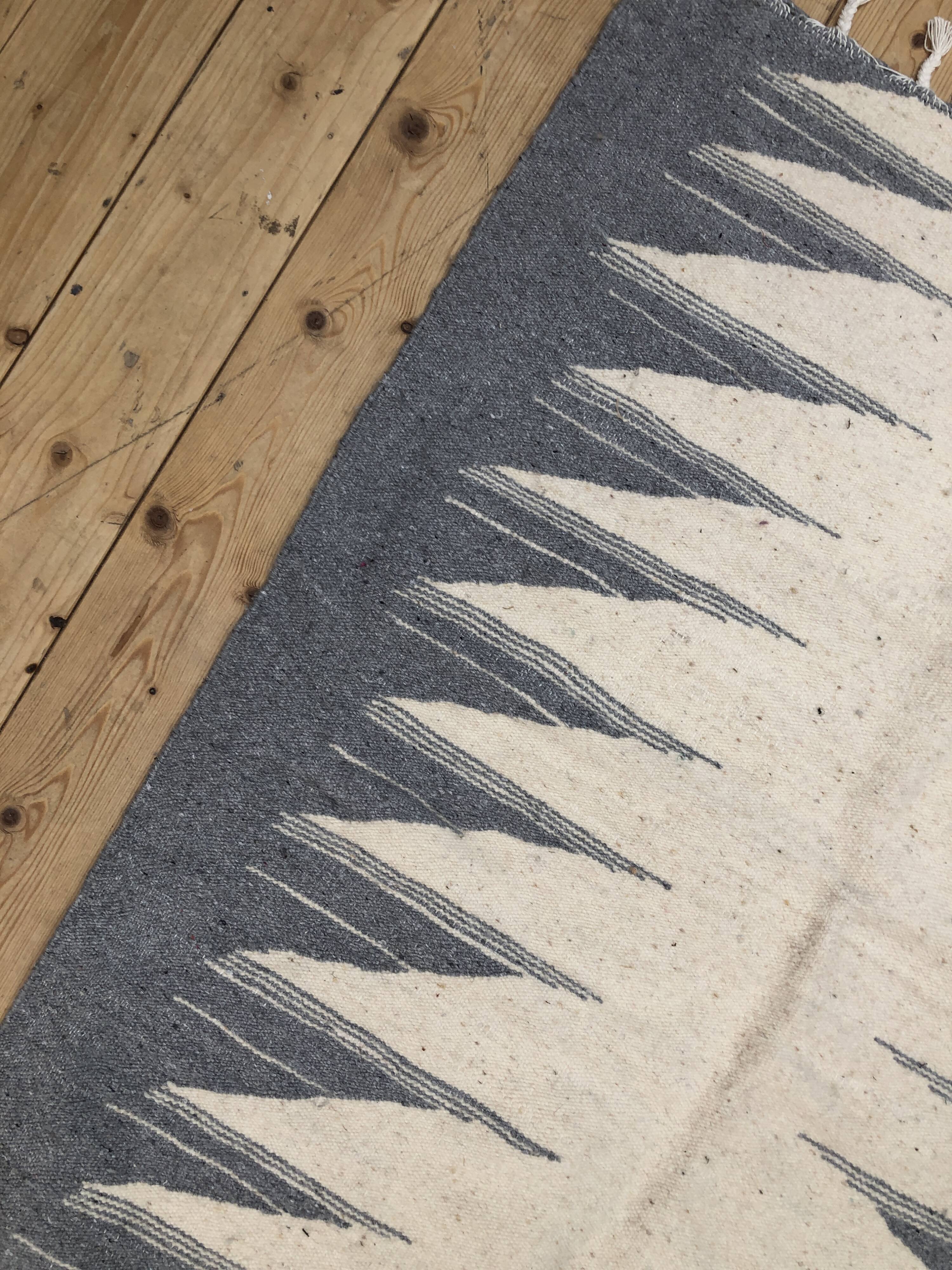 Moroccan Berber carpet Kilim ecru and light grey 1.5x0.97m