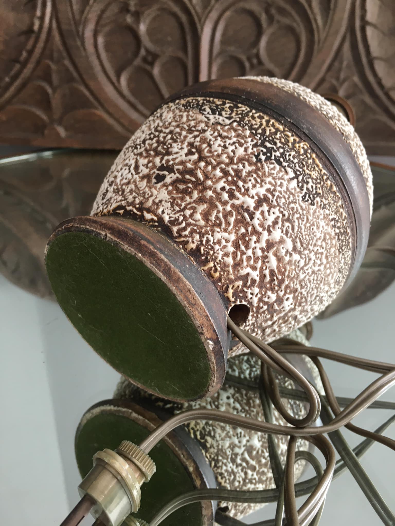 Antique ceramic lamp stand. Brown.