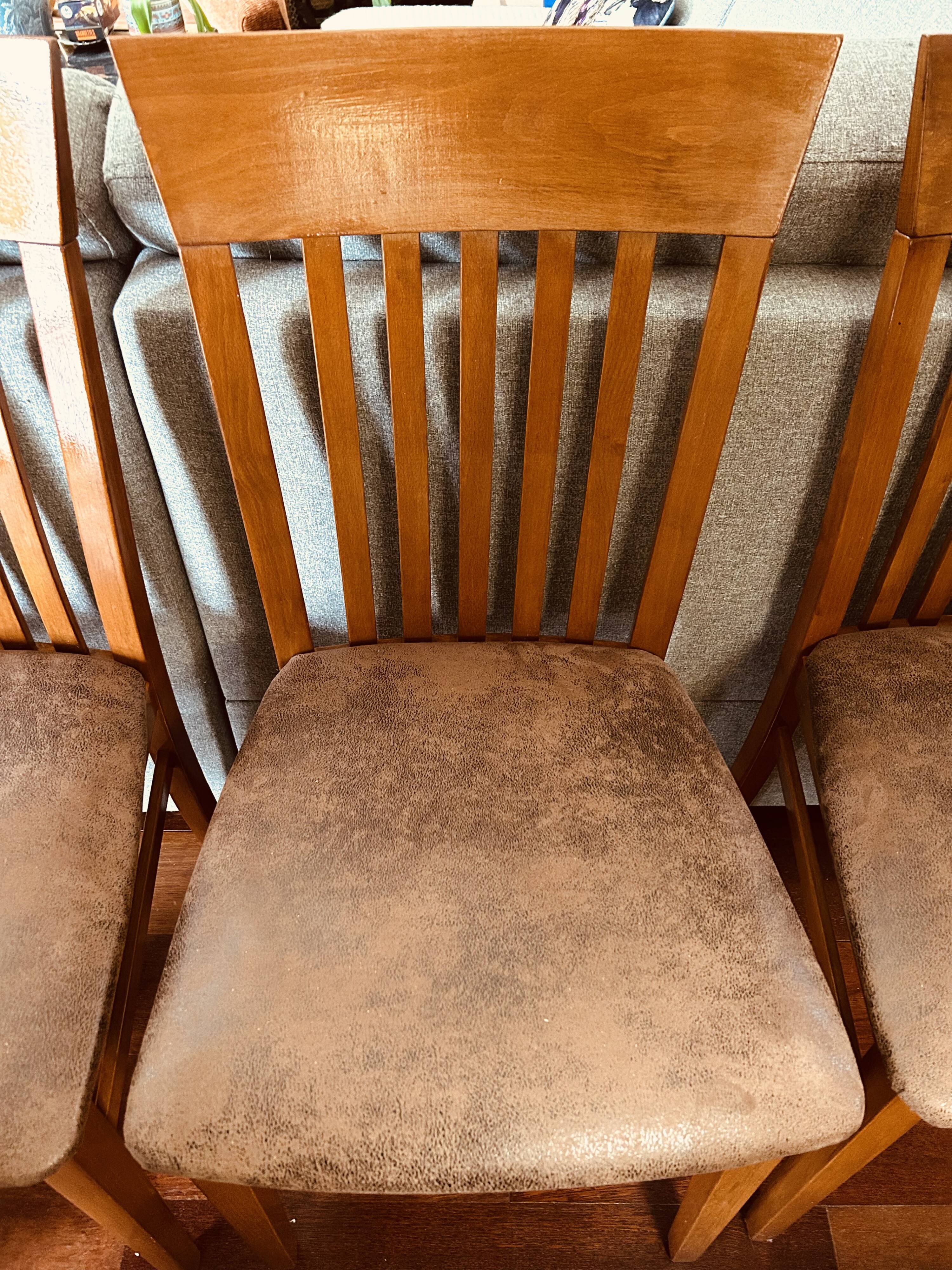 Set of 6 vintage retro chairs – new suede-look seats in old style.
