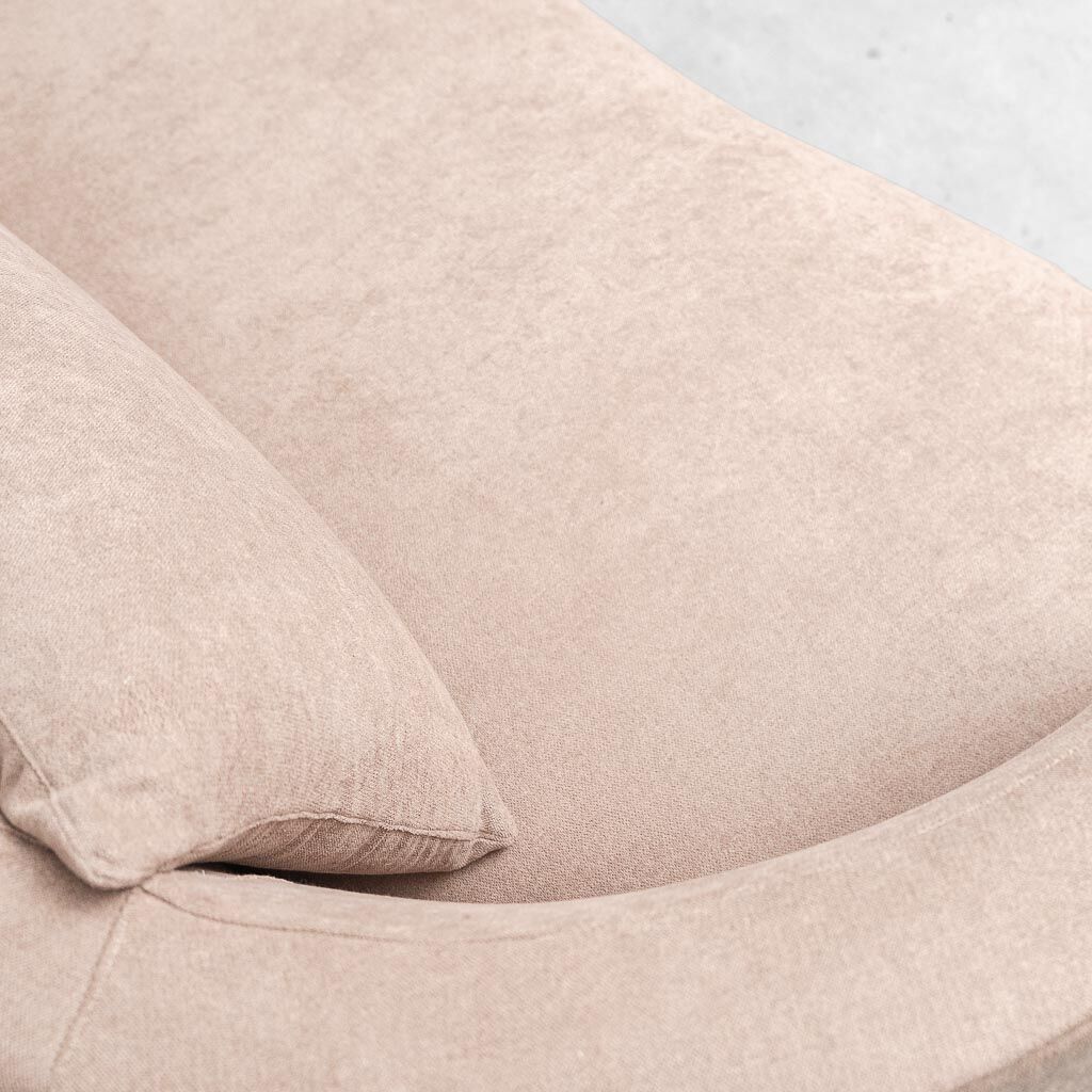 Vintage curved sofa in brown fabric – Italian design from the 1970s modernism