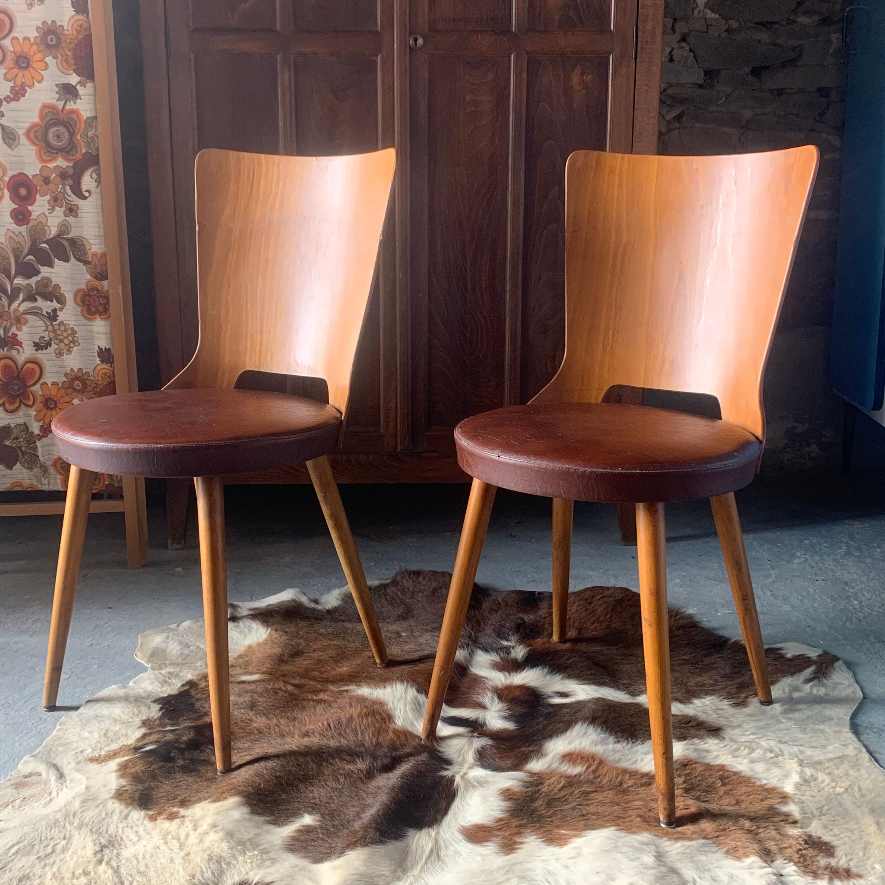 Pair of chairs baumann model Dove 60s