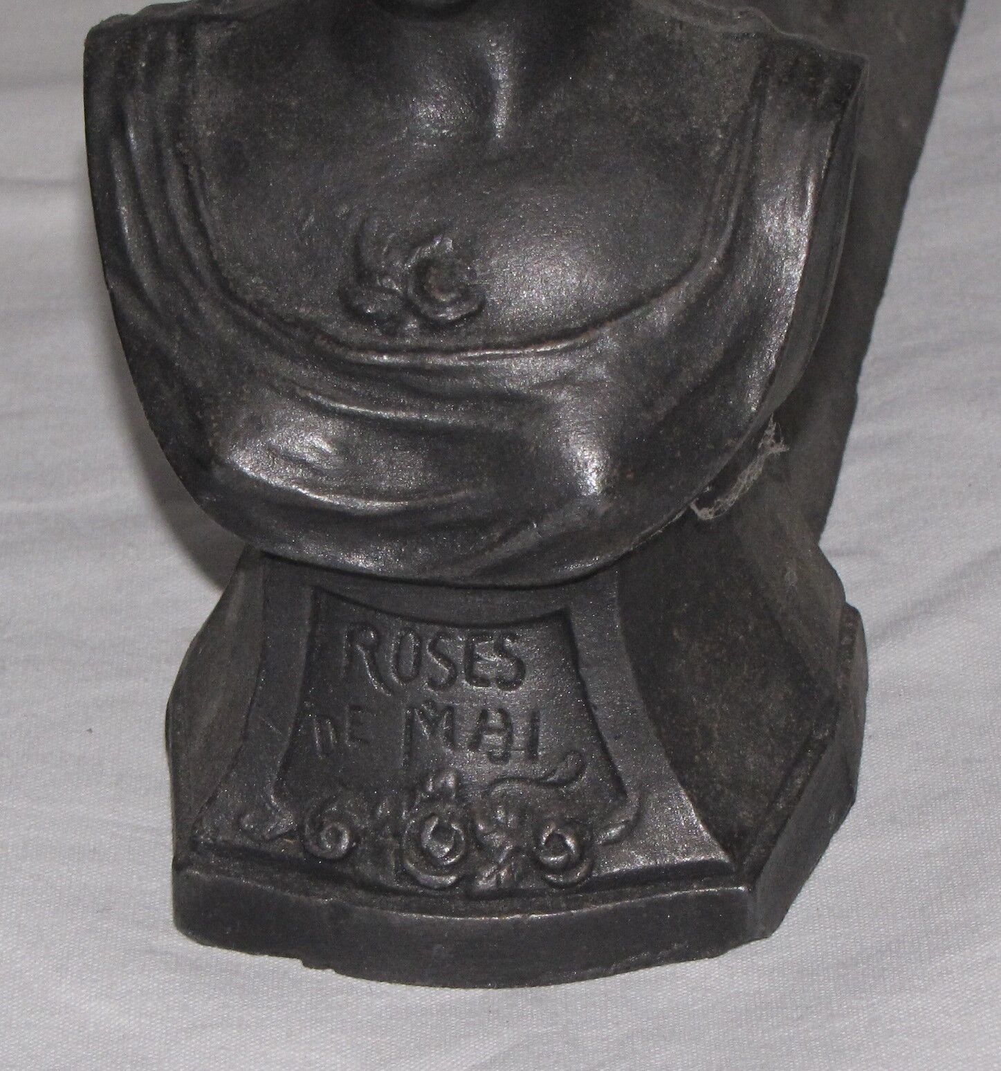 Pair of silver cast iron channels