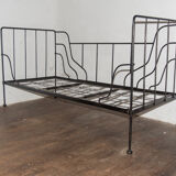 Foldable wrought iron bed