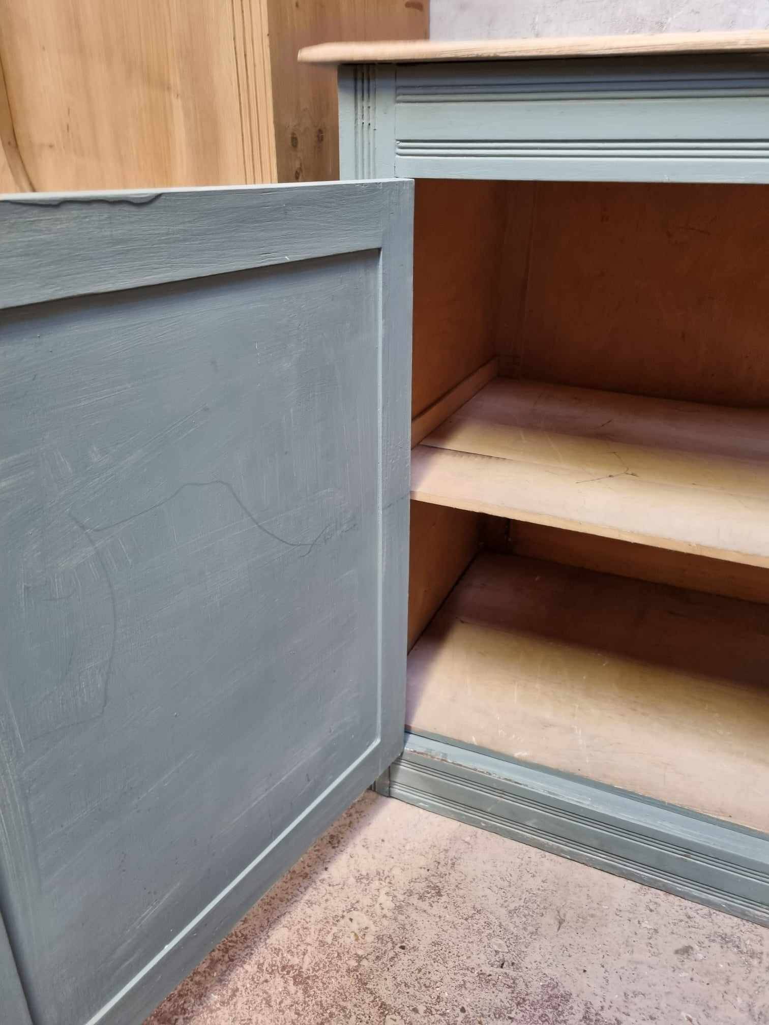 4-door trade furniture