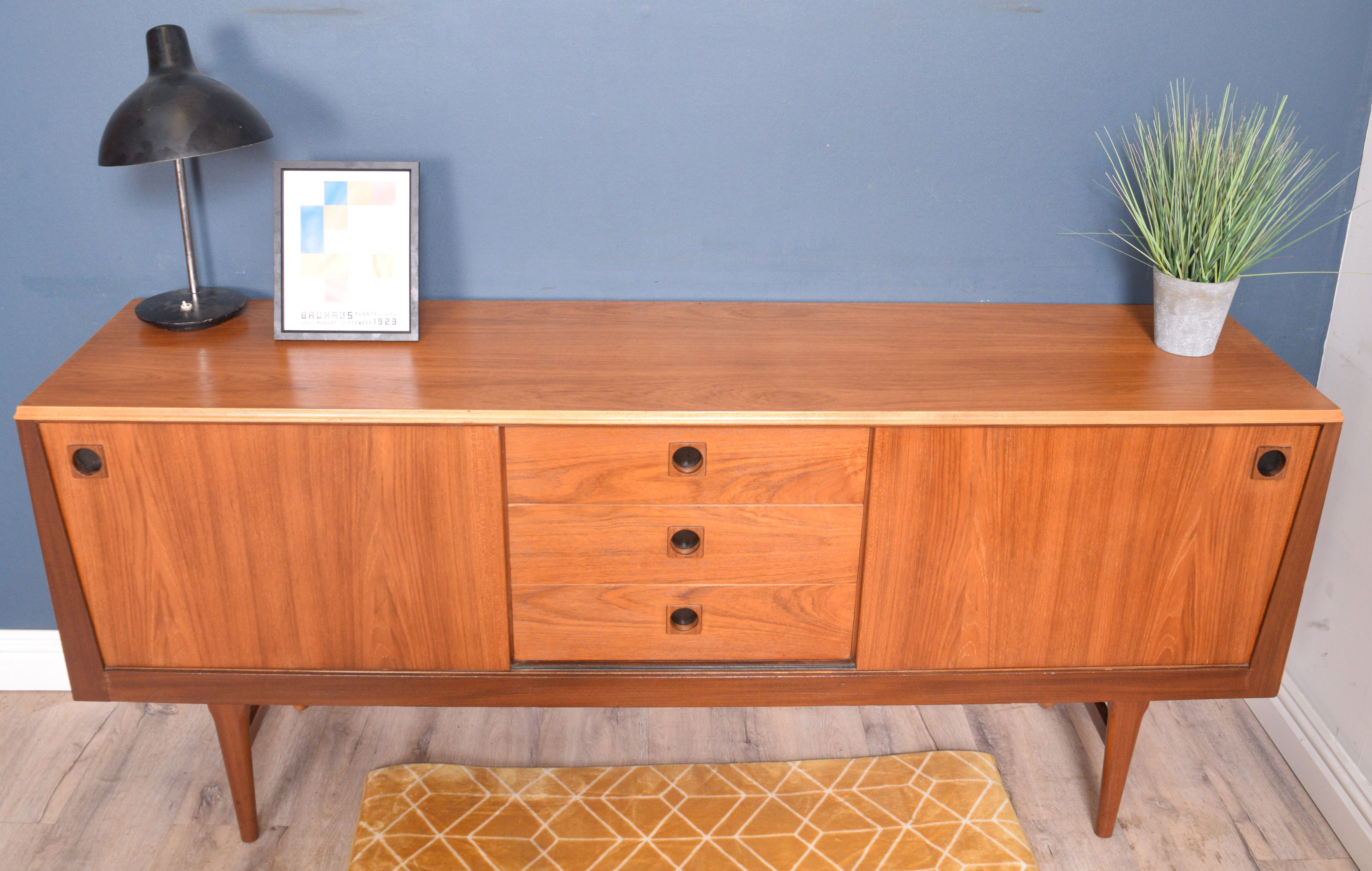 Enfilade retro en teak Elliots de Newbury EON