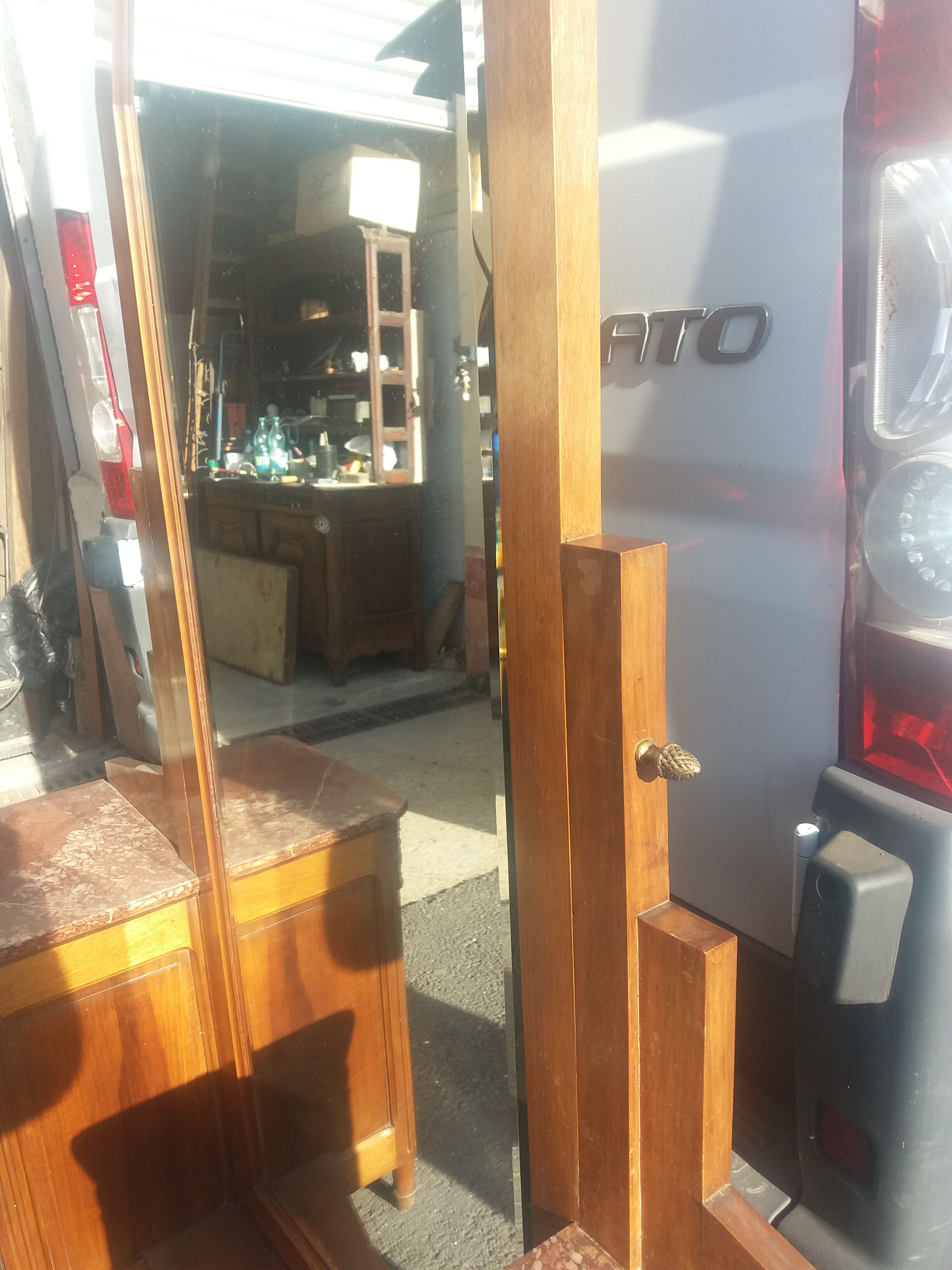 Art Deco dressing table in walnut and red Languedoc marble