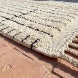 Handmade traditional pure wool carpet, size 100x200 cm.