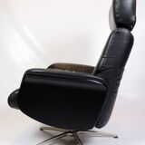 Lounge chair made in black leather & aluminium swivel from 1970s