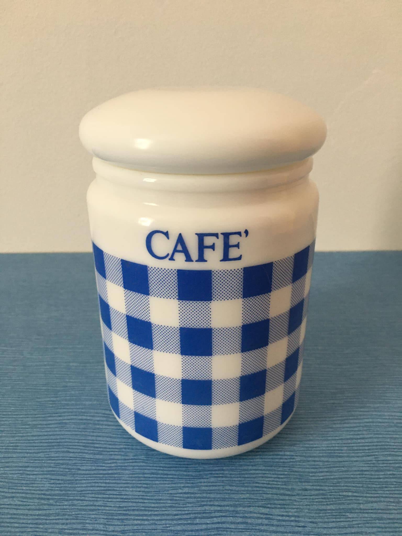 Coffee pot arcopal blue gingham collection. airtight lid.