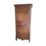 Wardrobe in 18th century walnut