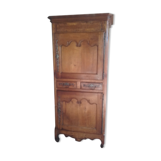 Wardrobe in 18th century walnut