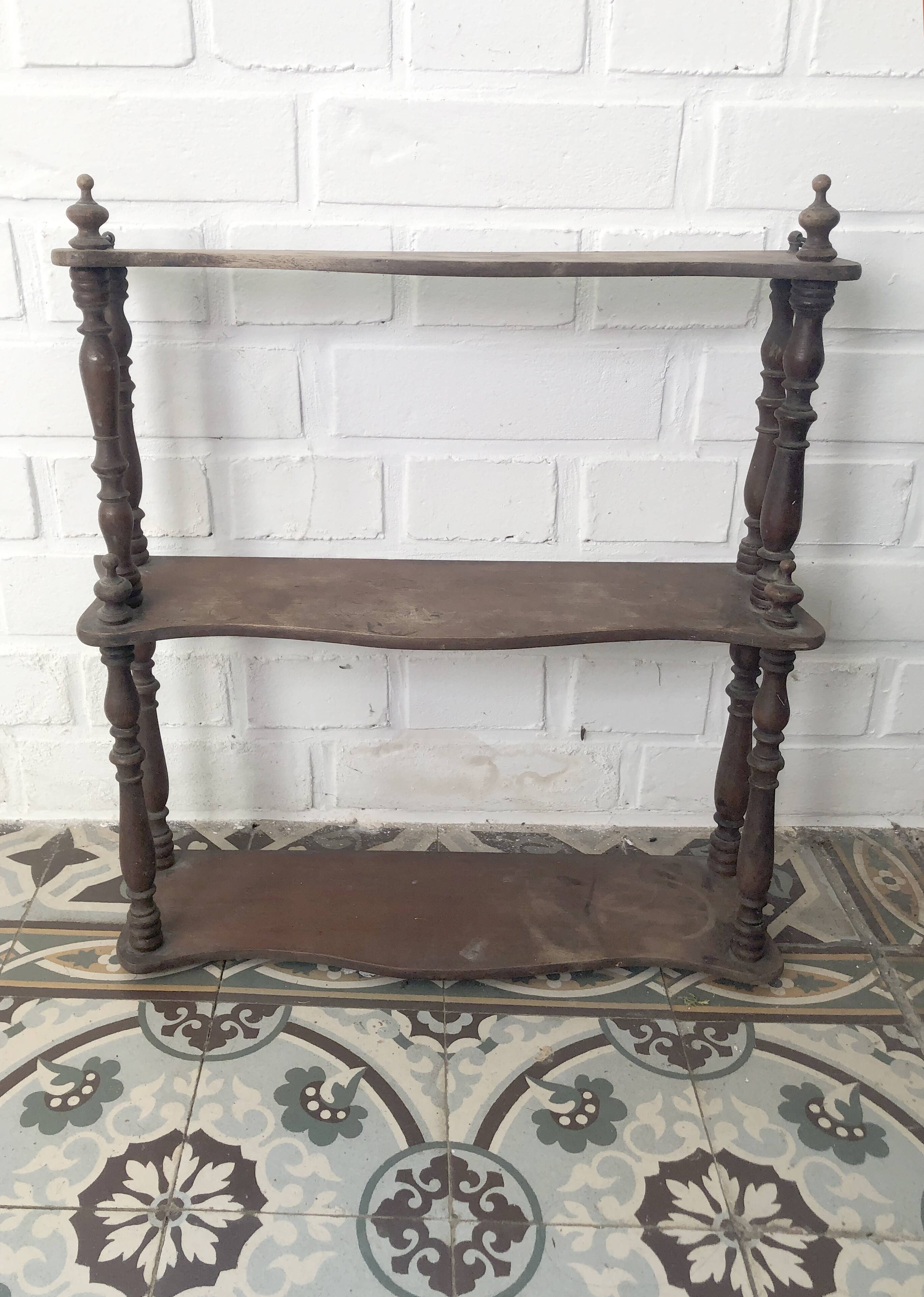19th-century turned wooden wall shelf in Napoleon III style.