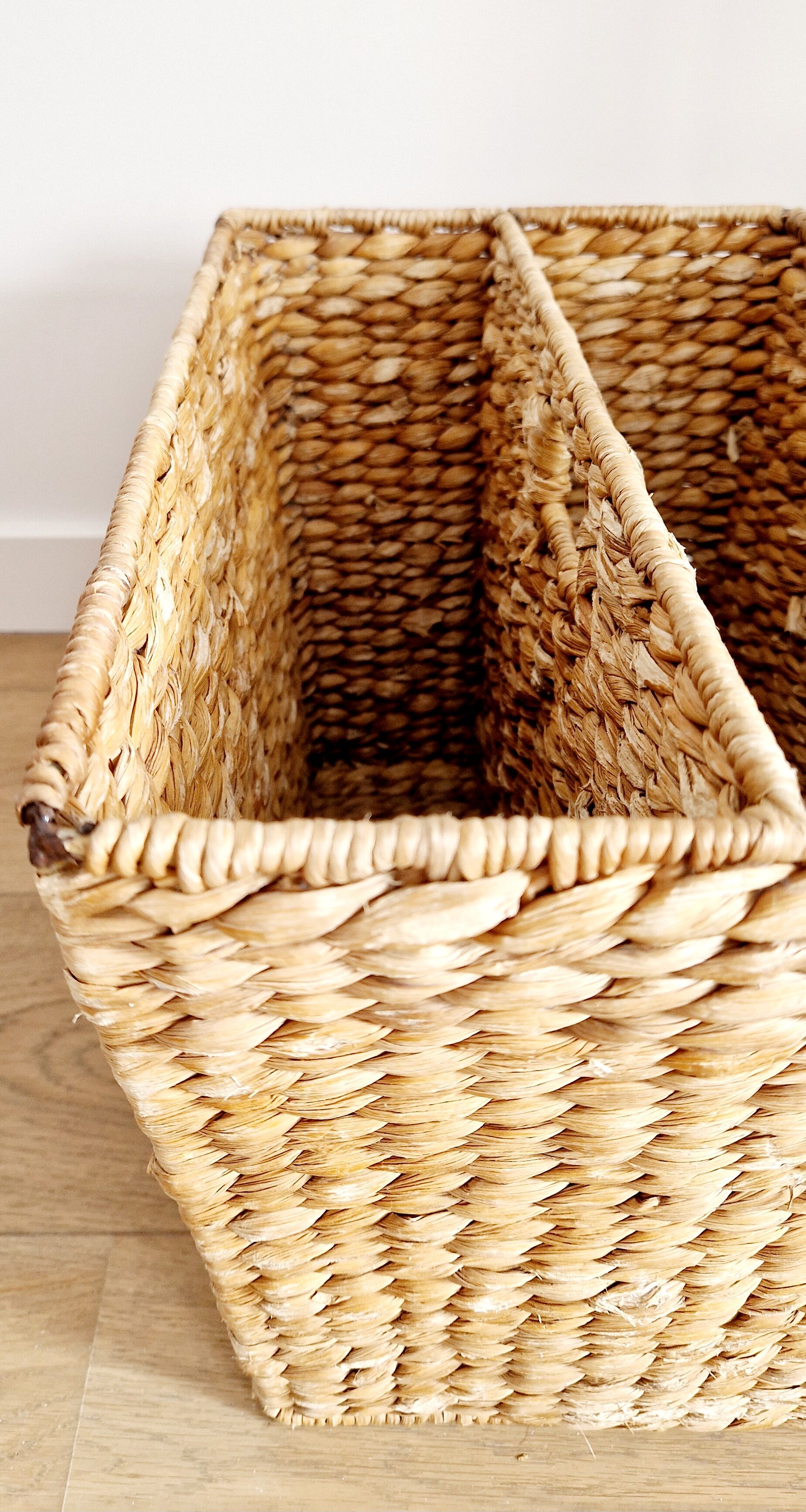 magazine holder in water hyacinth