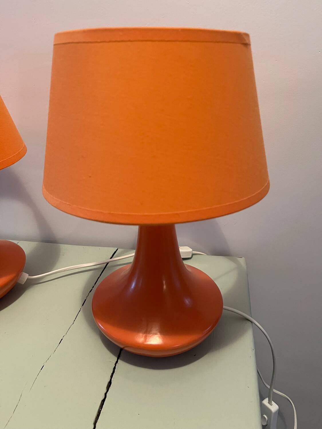 2 lampes de chevet orange, années 70