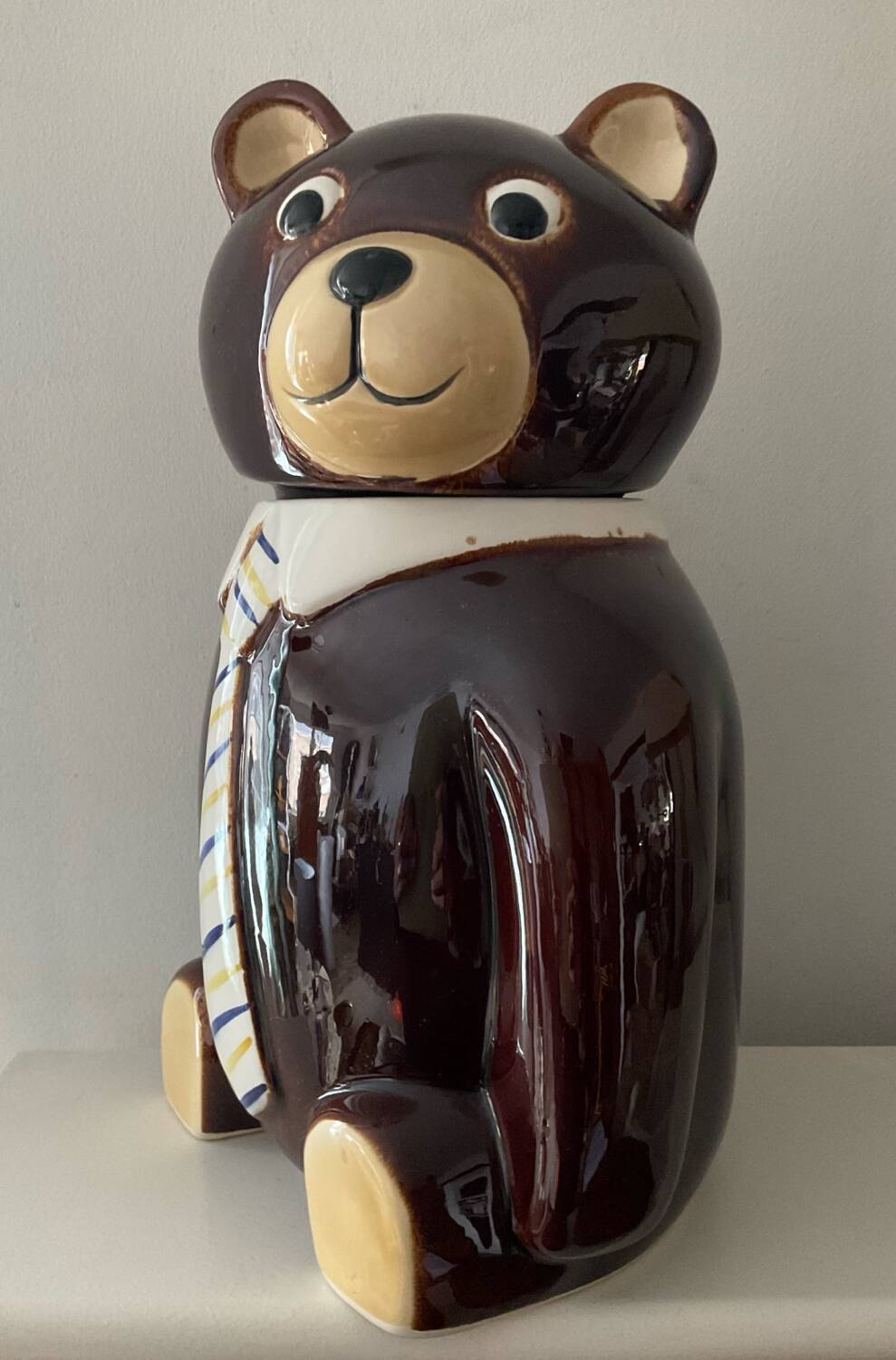 Vintage ceramic glazed bear biscuit jar
