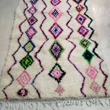 Handmade moroccan berber rug 267 x 121 cm