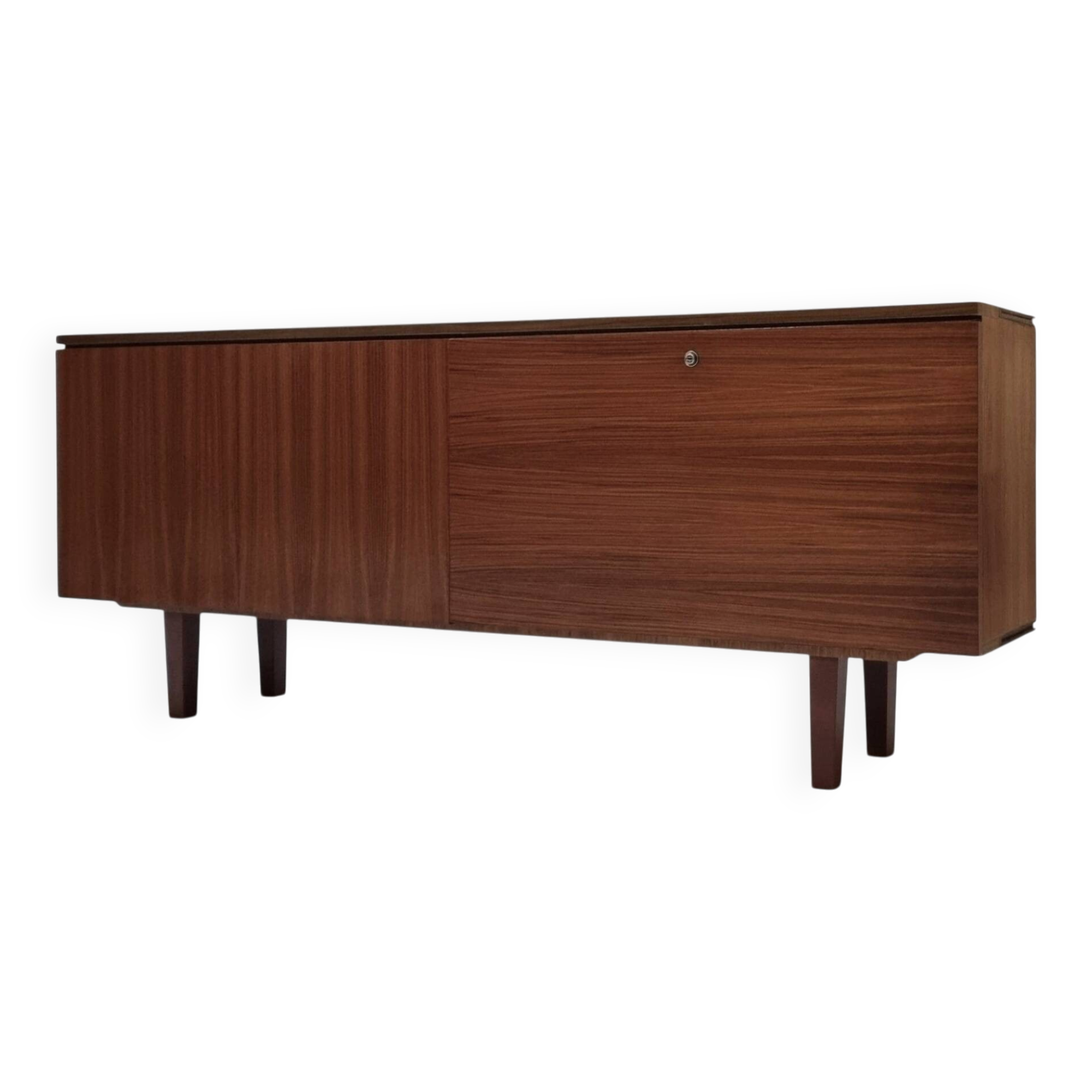 1970s buffet