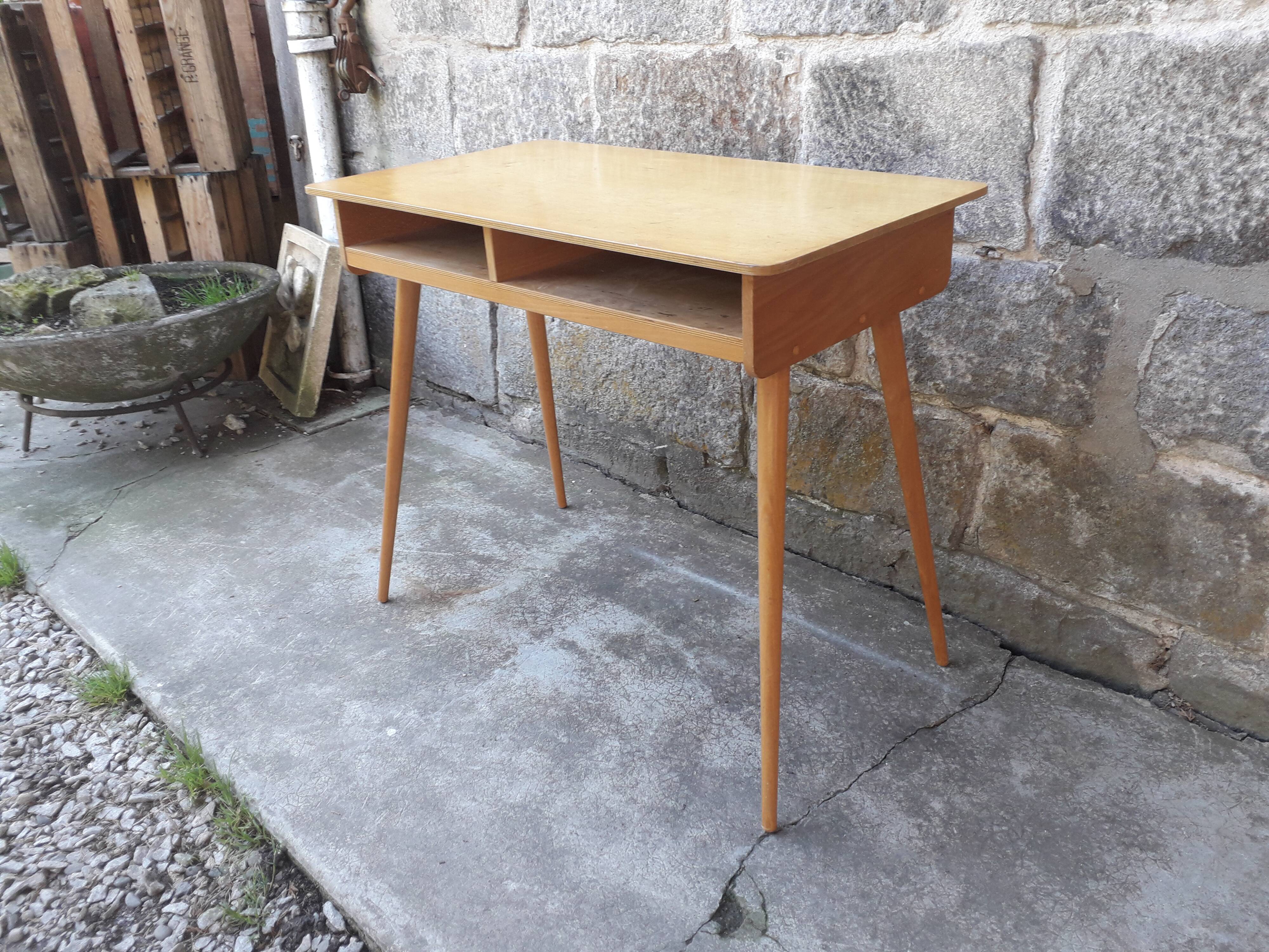 Office feet vintage compass